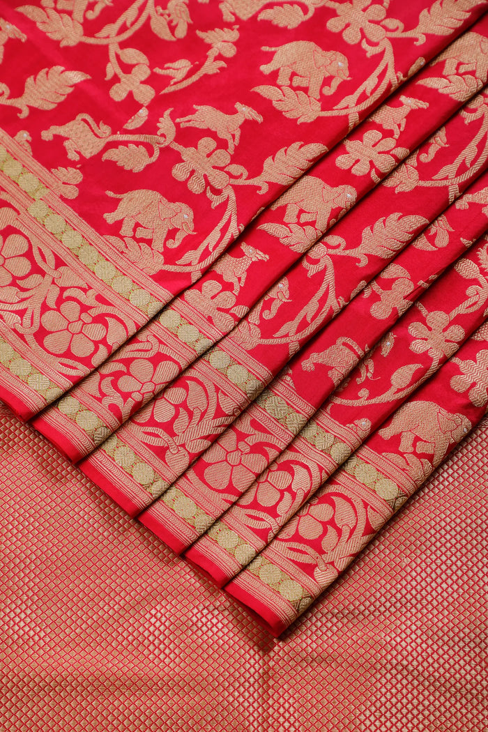 Magenta Pink Handloom Real Zari Pure Silk Benarasi Saree with Shikargah Design