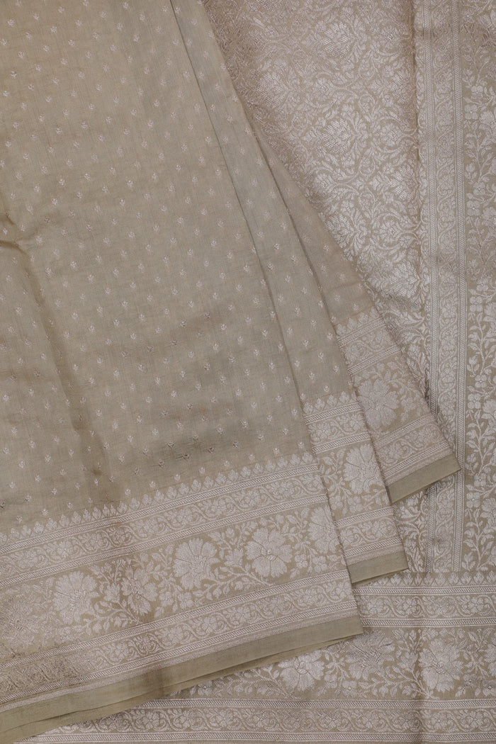 Ivory Powerloom Chinia Benarasi Pure Silk Saree