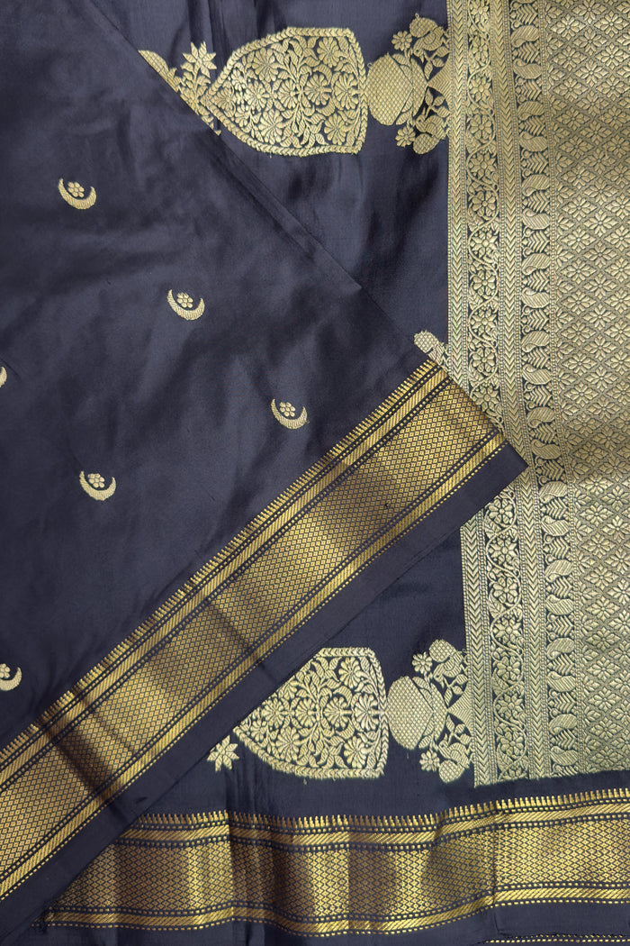 Black Vintage Pure Silk Handloom Paithani Chandrakala