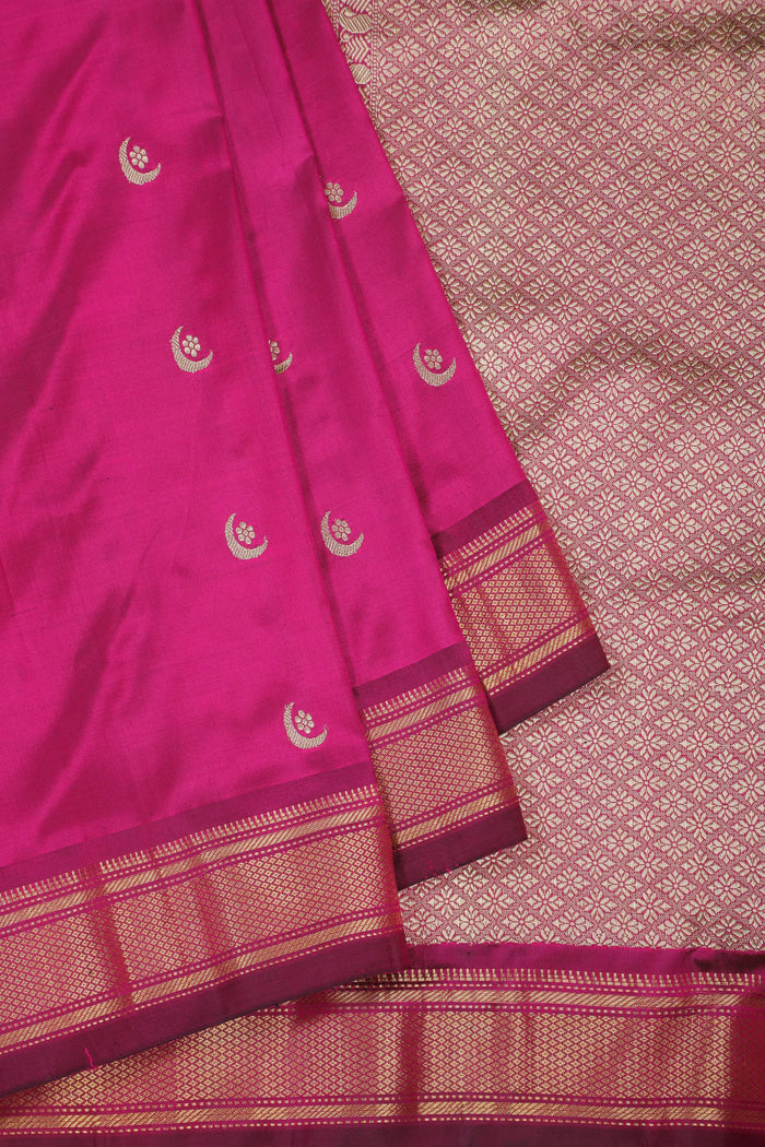 Wine Handloom Pure Silk Paithani Saree - Raja Dinkar Kelkar Museum Special - detail 3