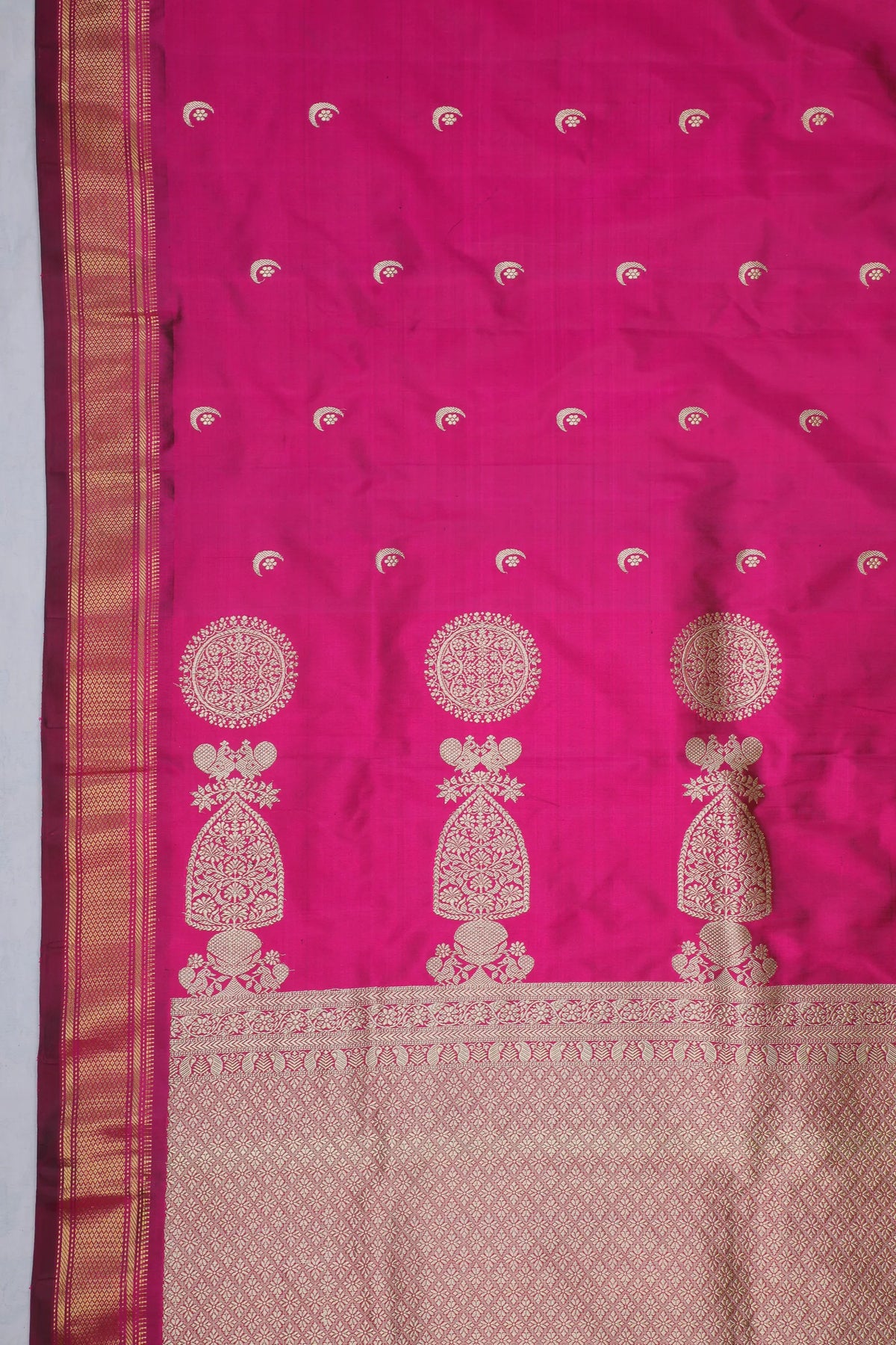 Wine Handloom Pure Silk Paithani Saree - Raja Dinkar Kelkar Museum Special