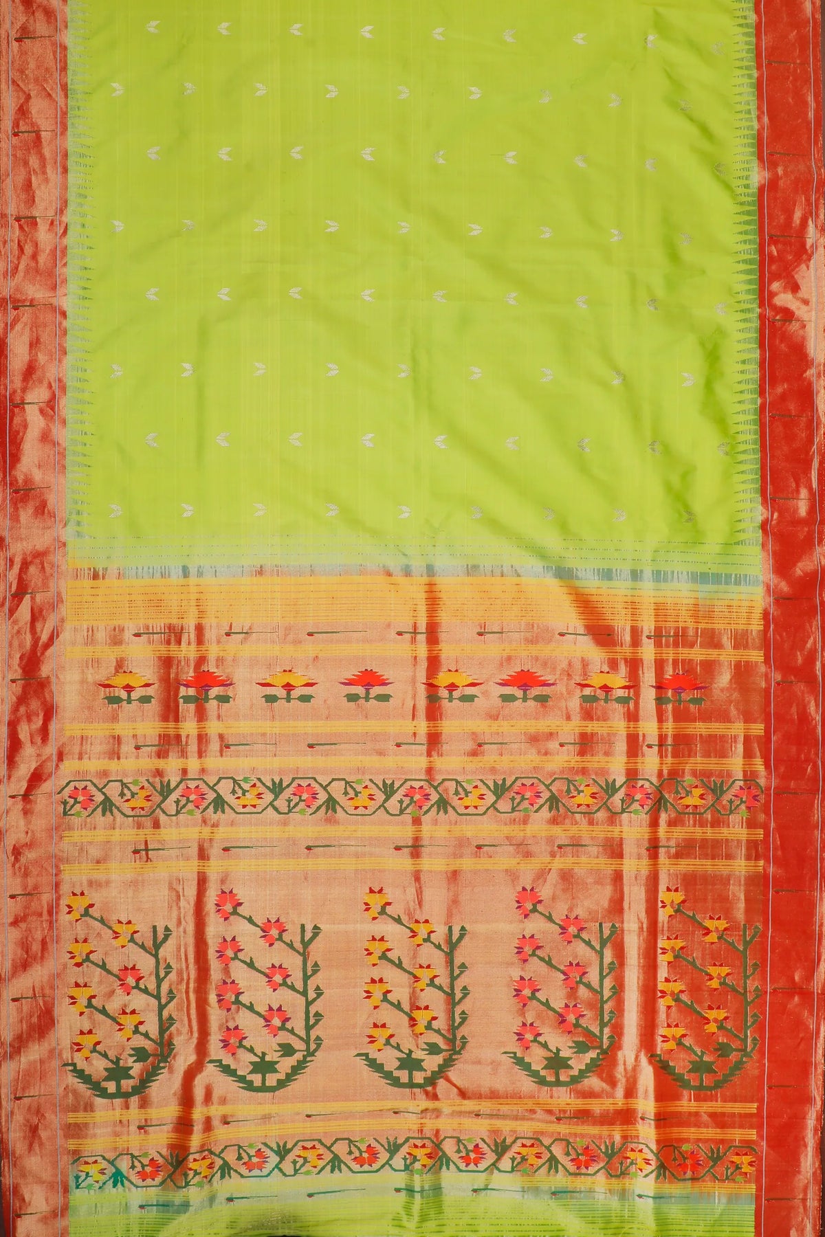 Parrot Green Handloom Pure Silk Muniya Paithani Saree