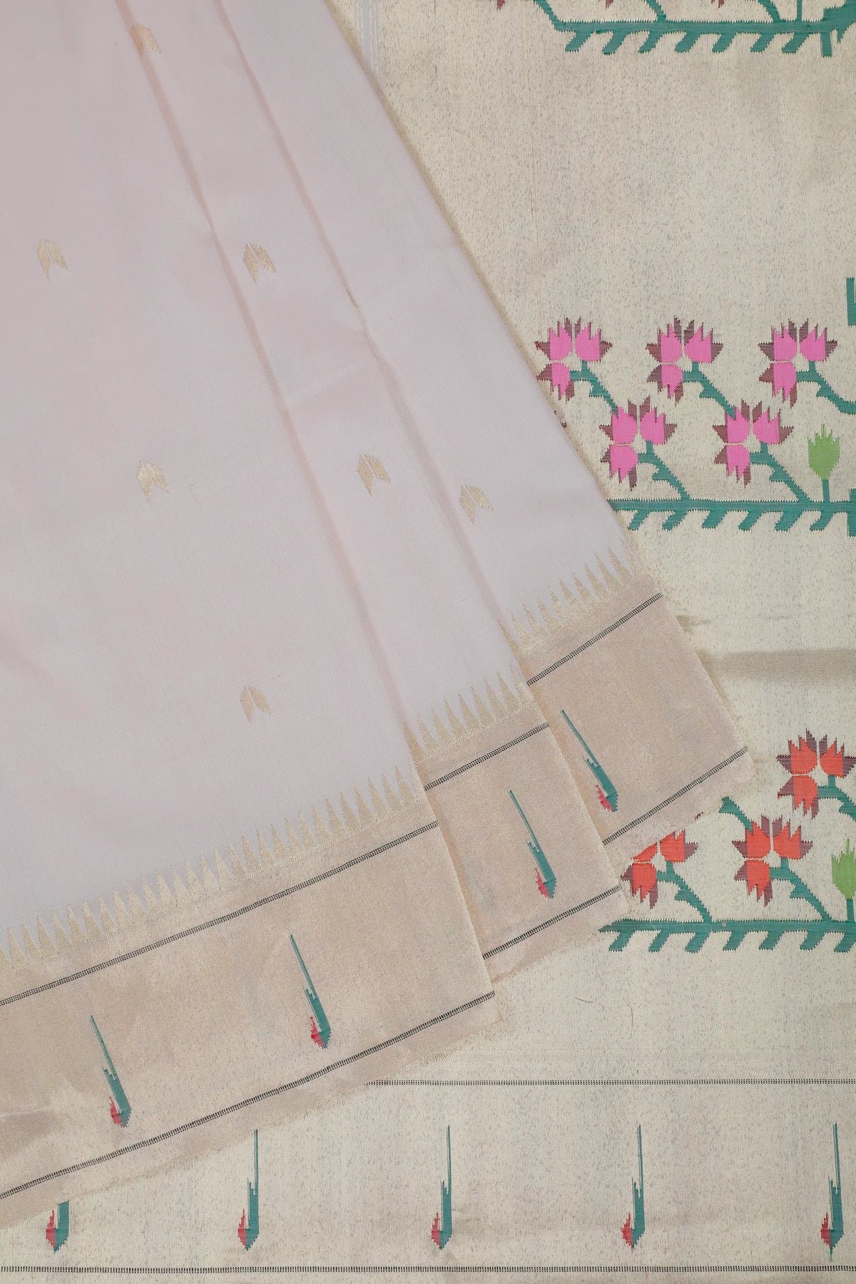 Ivory Handloom Pure Silk Muniya Paithani Saree