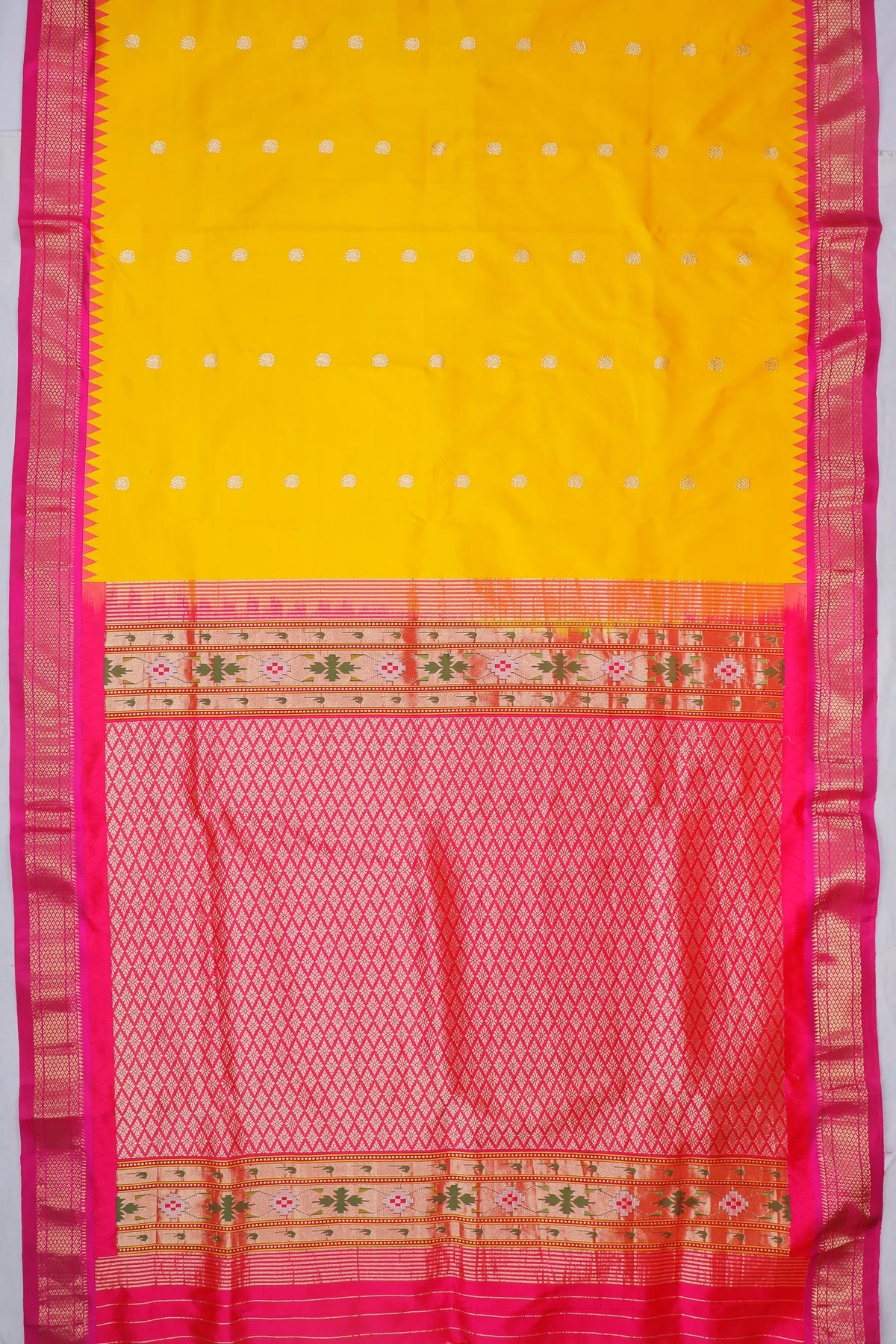 Yellow Handloom Pure Silk Paithani Saree with Kadiyal Weave