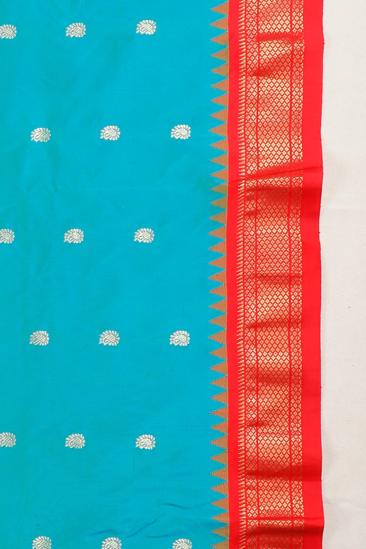 Sky Blue Revival Pure Silk Handloom Paithani with Kadiyal Weave