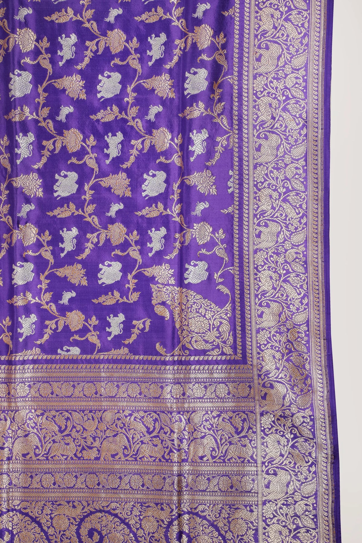 Deep Purple Handloom Real Zari Pure Silk Benarasi Saree - Shikargah Design
