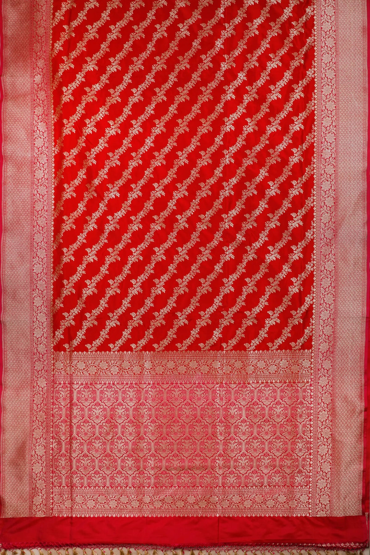 Red & Pink Handloom Benarasi Katan Silk Saree with Lehriya Design