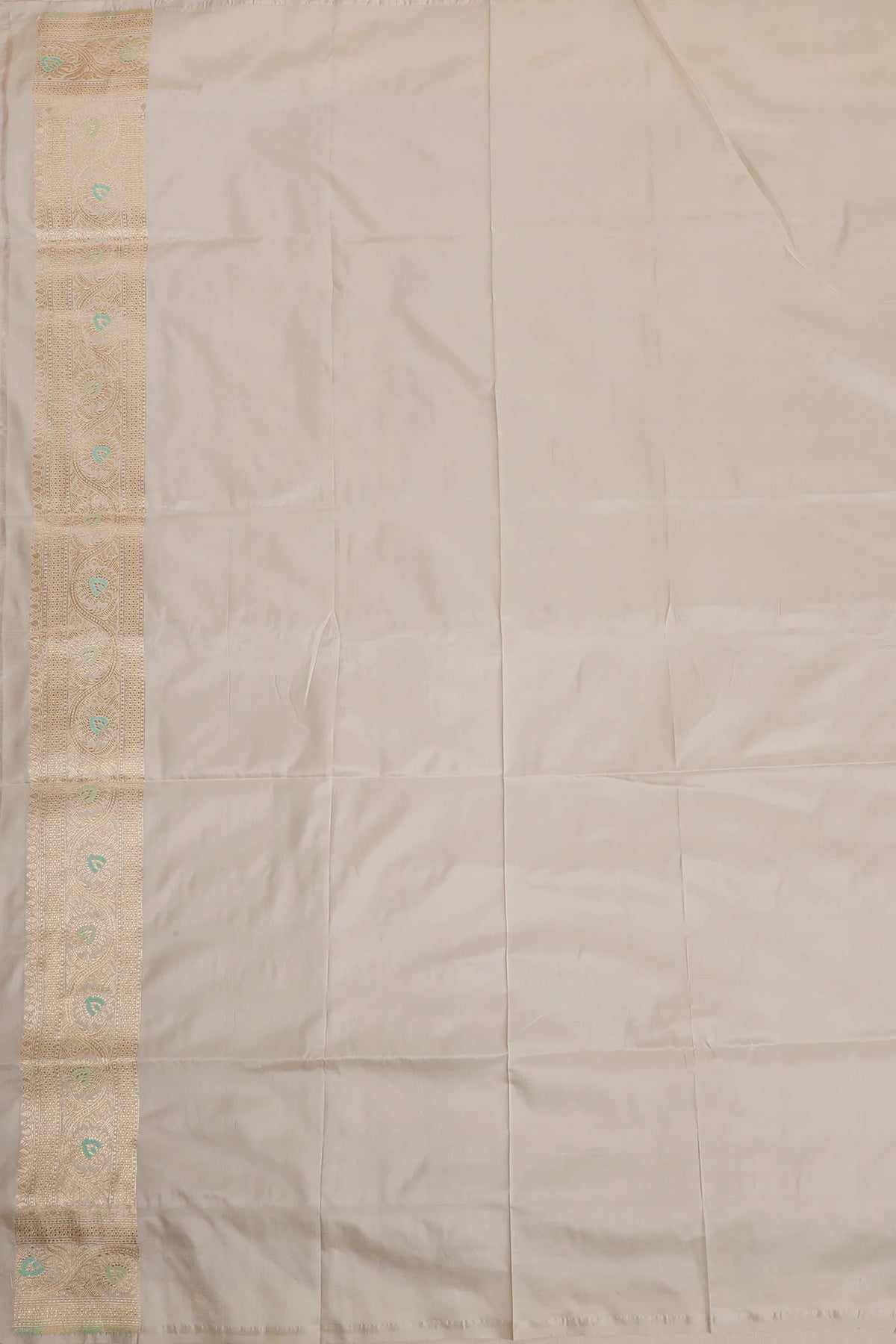 Multicoloured Pastel Handloom Benarasi Pure Silk Rangkat Saree with Small Buttis