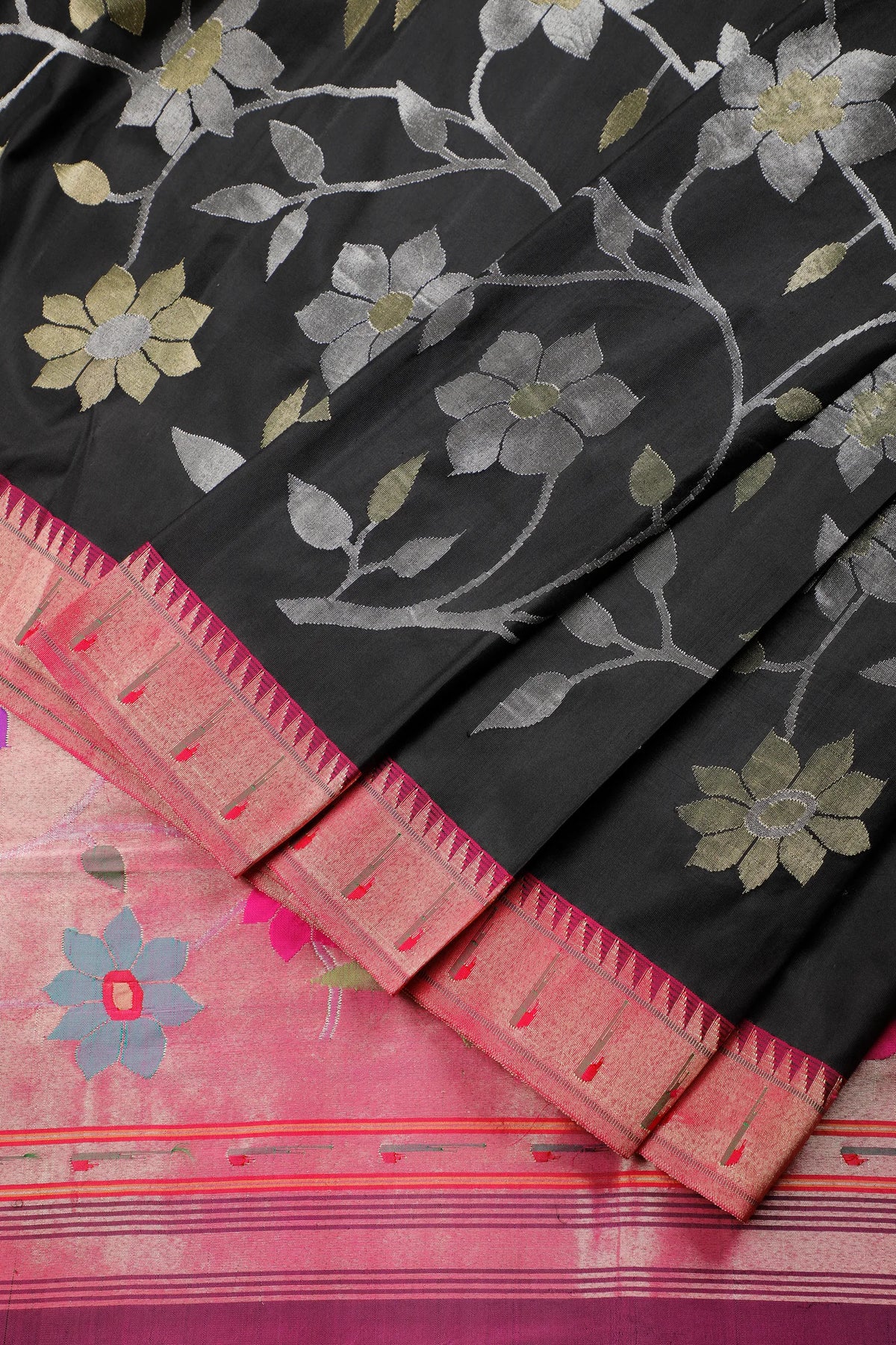 Black Pure Silk by Silk Handloom Paithani Saree with All Over Design