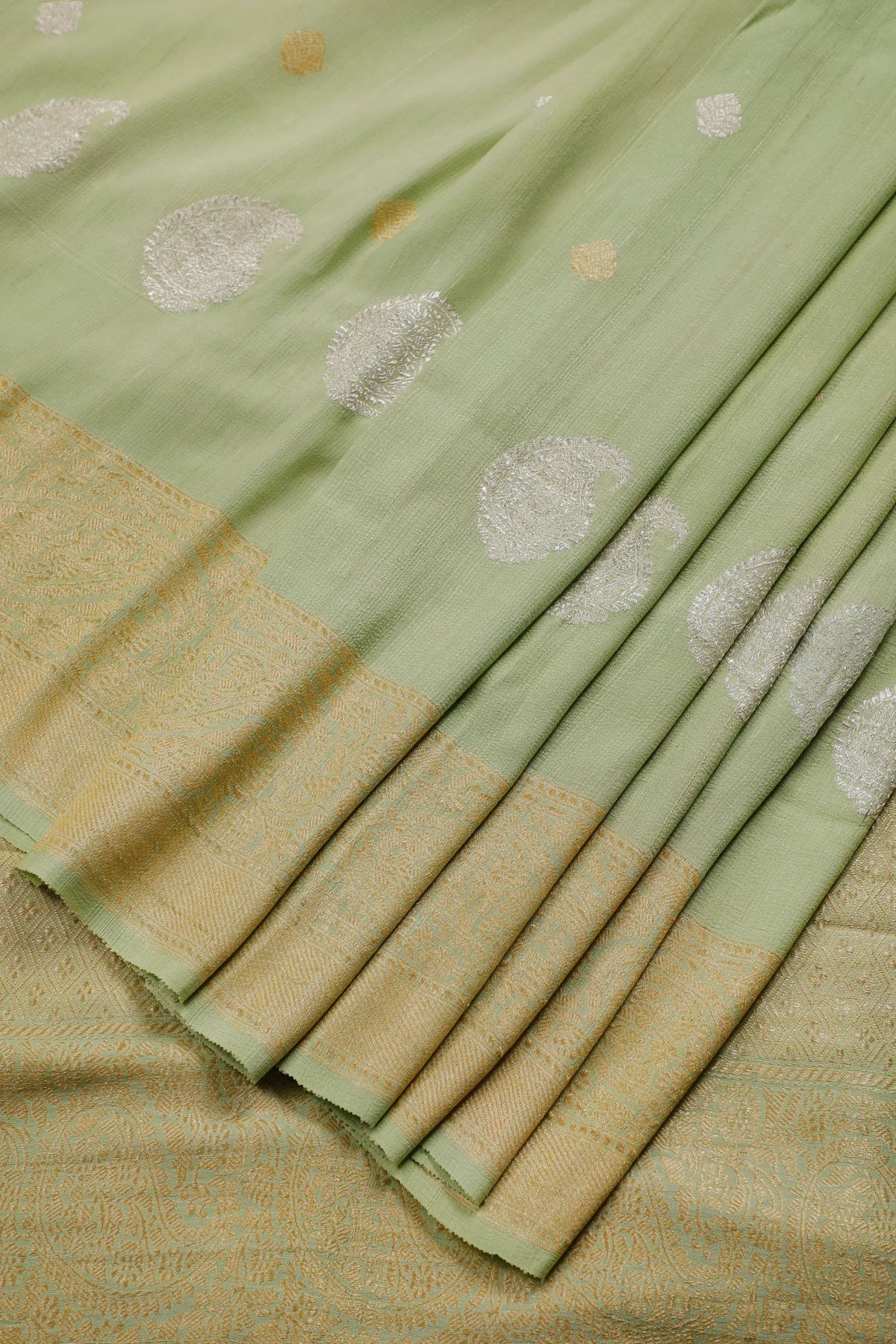 Pista Green Handloom Benarasi Tussar Moonga Pure Sillk Saree