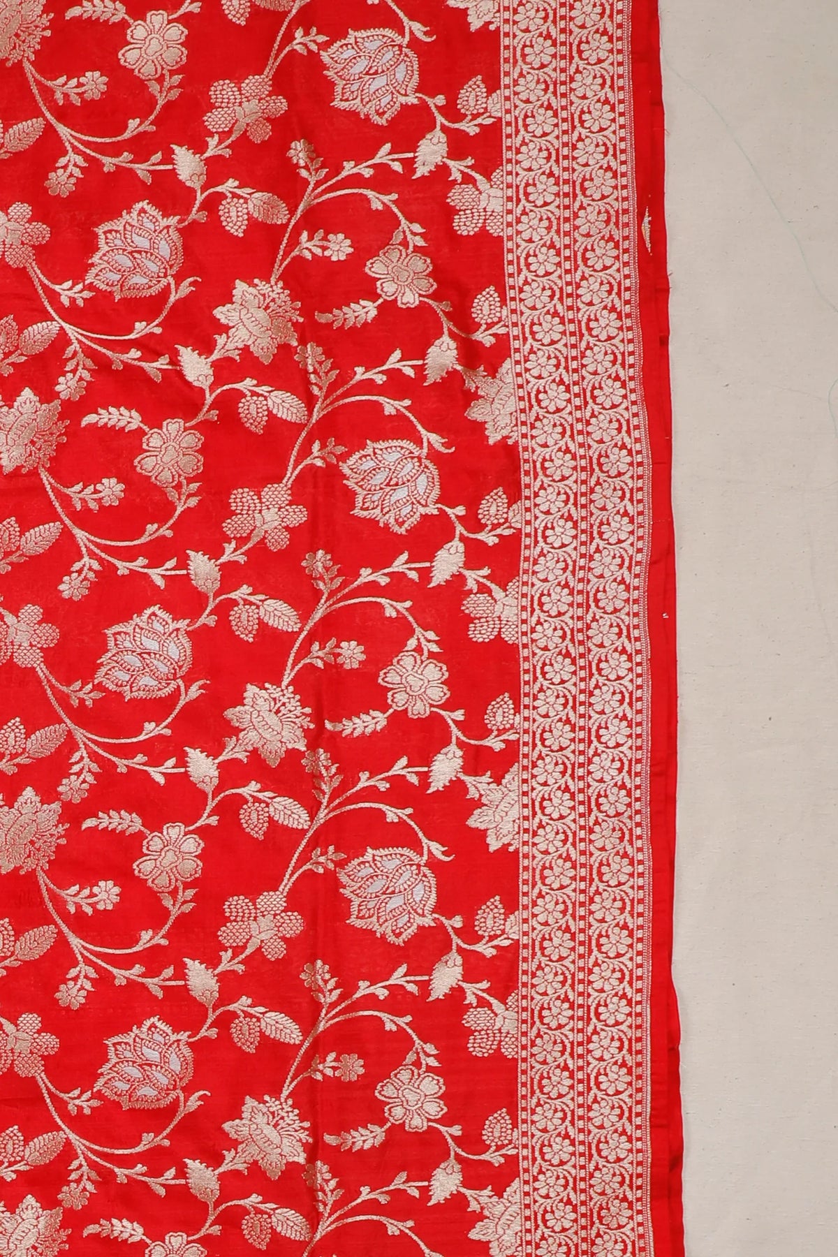 Red Handloom Benarasi Katan Silk Saree with Paisley Design