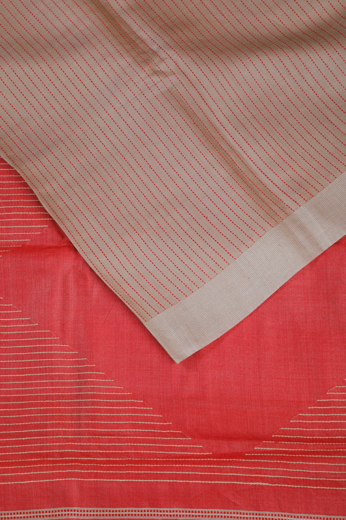 Beige Handloom Mooga Silk Tussar Saree with Red Blouse Piece - detail 3