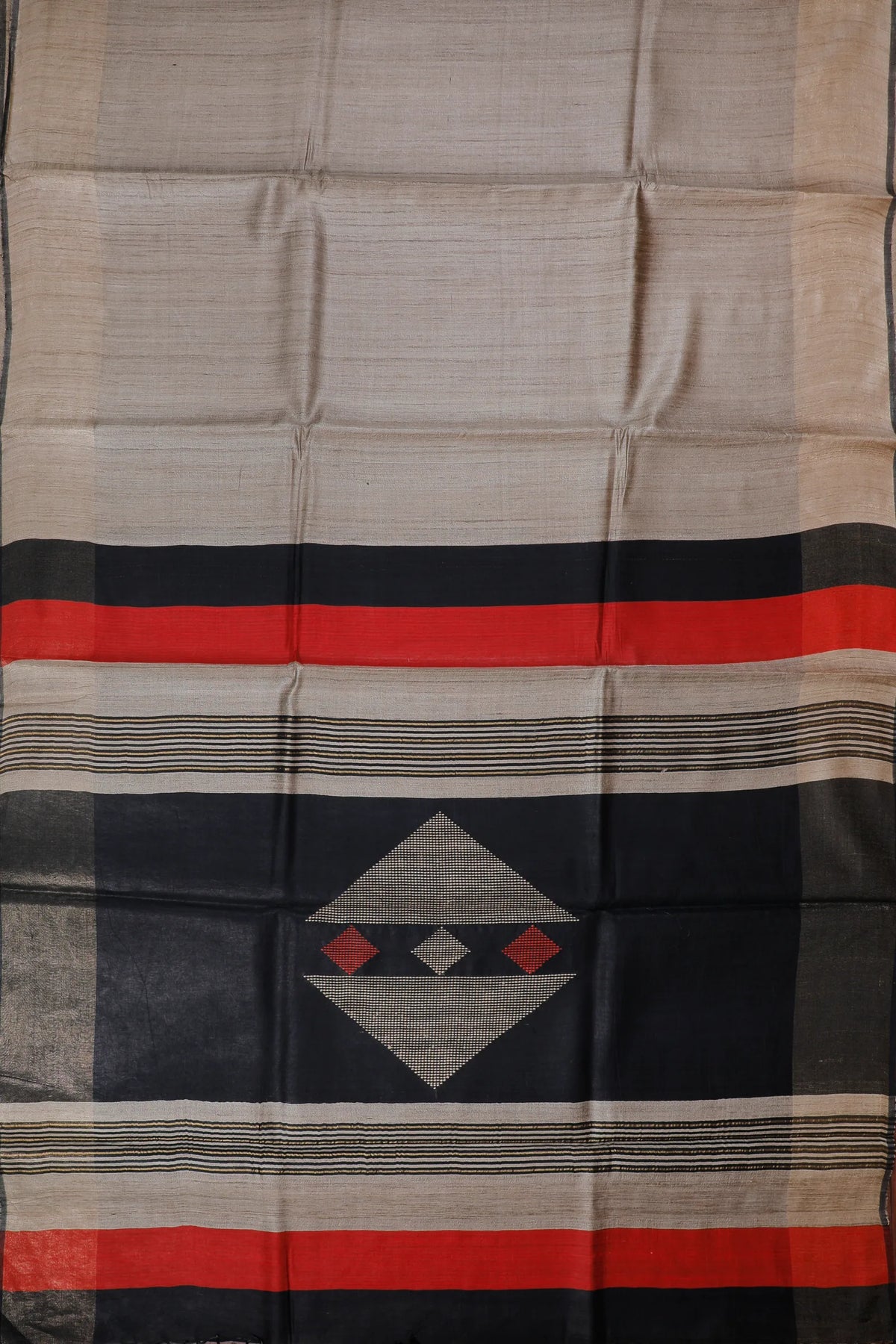 Beige Handloom Tussar Kosa Silk Saree with Black Contrast Blouse Piece