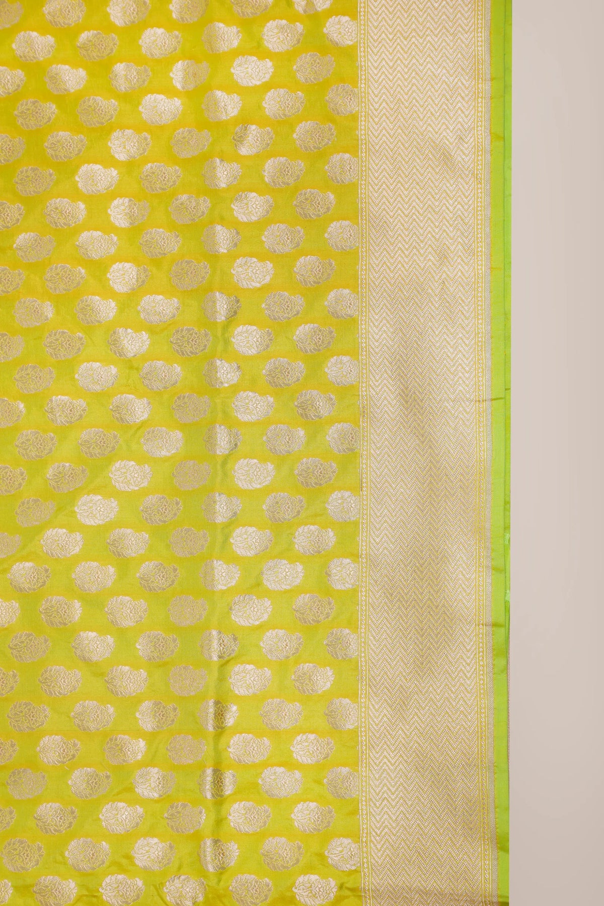 Parrot Green Handloom Benarasi Katan Silk Saree