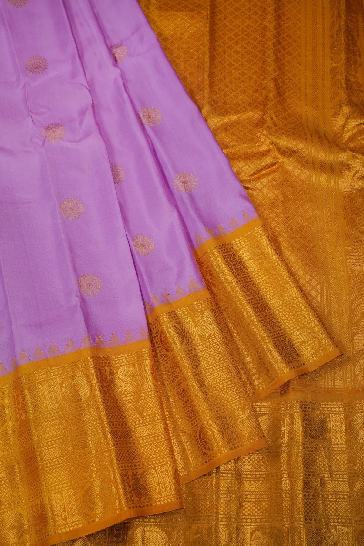 Lavender Handloom Pure Silk Gadwal Saree with Brocade Border