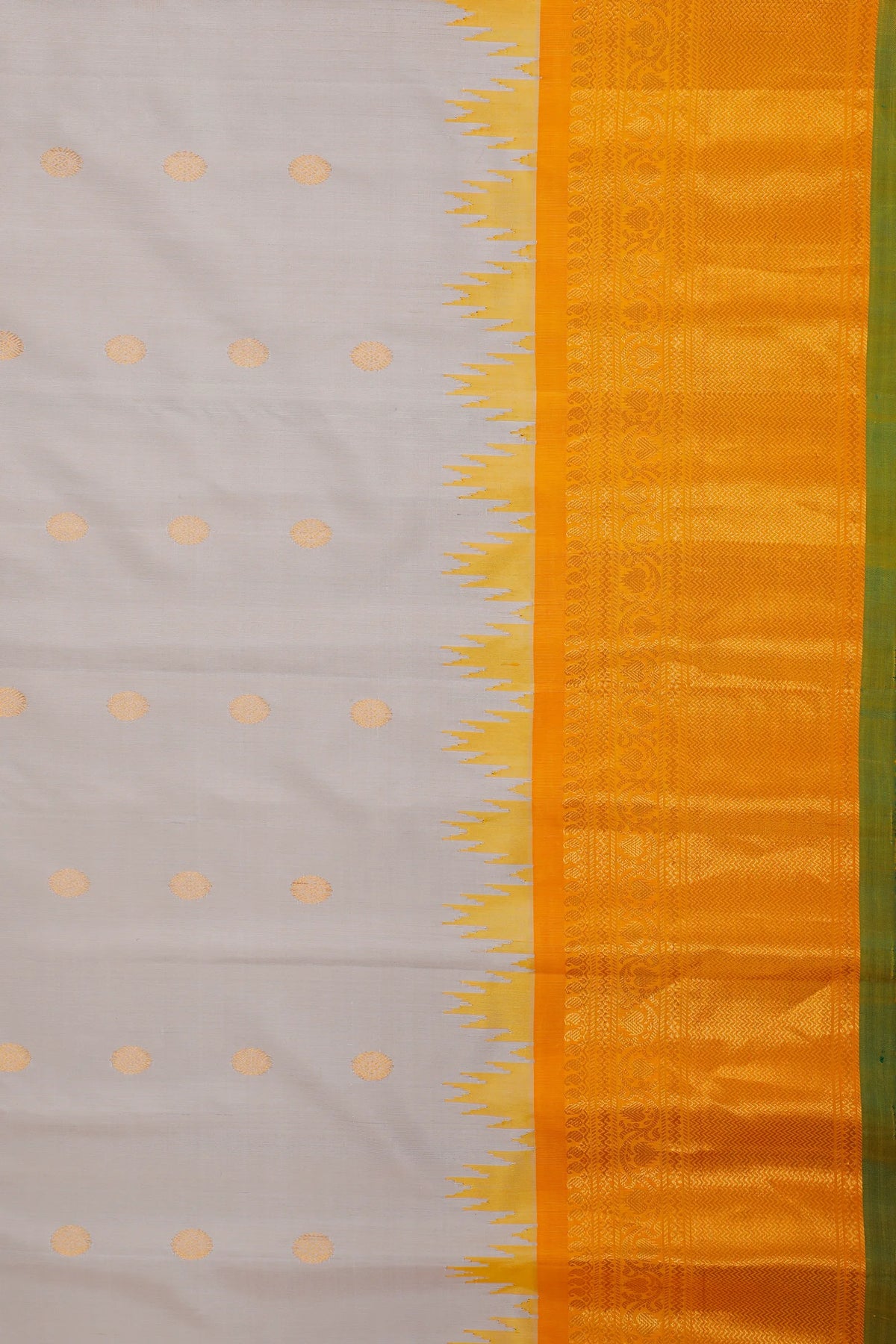 Pearl White Handloom Pure Silk Gadwal Saree with Kanchi Border