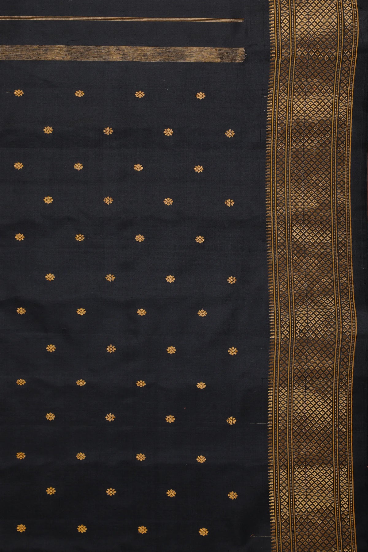 Jet Black Handloom Pure Silk Gadwal Saree - Kalanjali Paithani