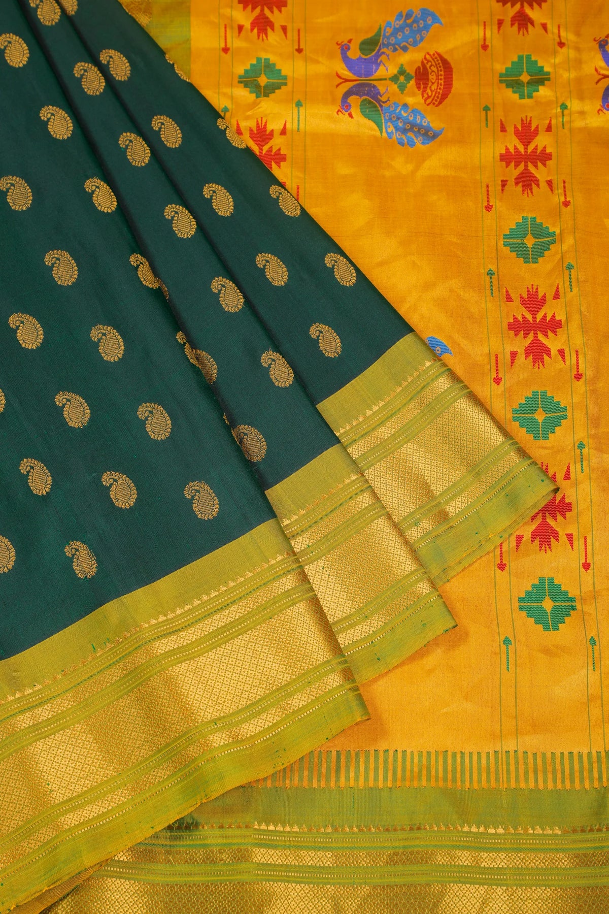 Bottle Green Handloom Pure Silk Gadwal Saree - Kalanjali Paithani