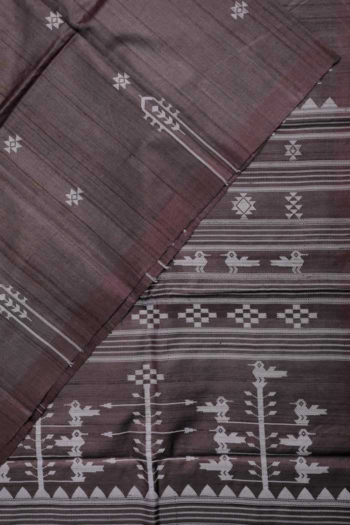 Grey Handloom Tussar Silk Saree with Bomkai Pallu - detail 1