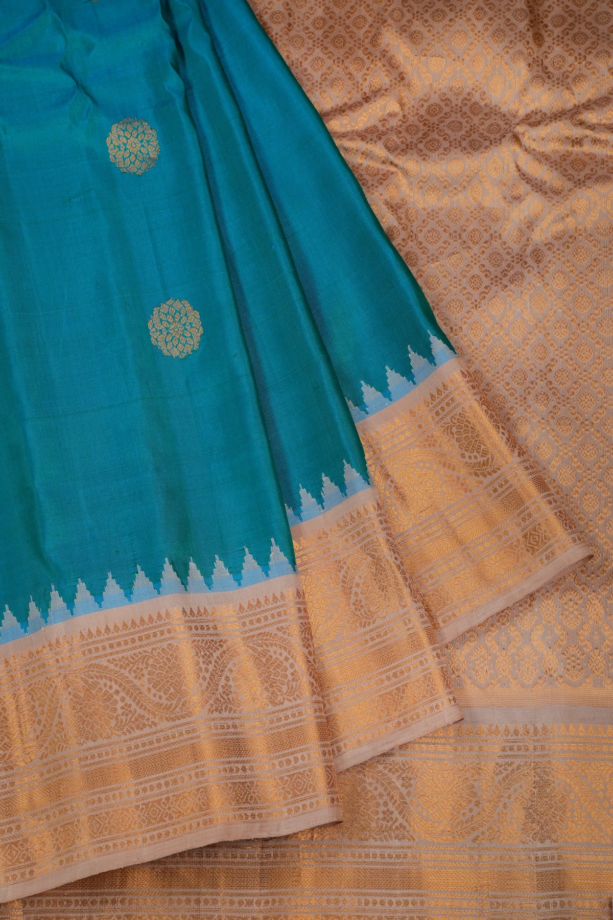 Peacock Blue Handloom Pure Silk Gadwal Saree with Ganga Jamuna Border