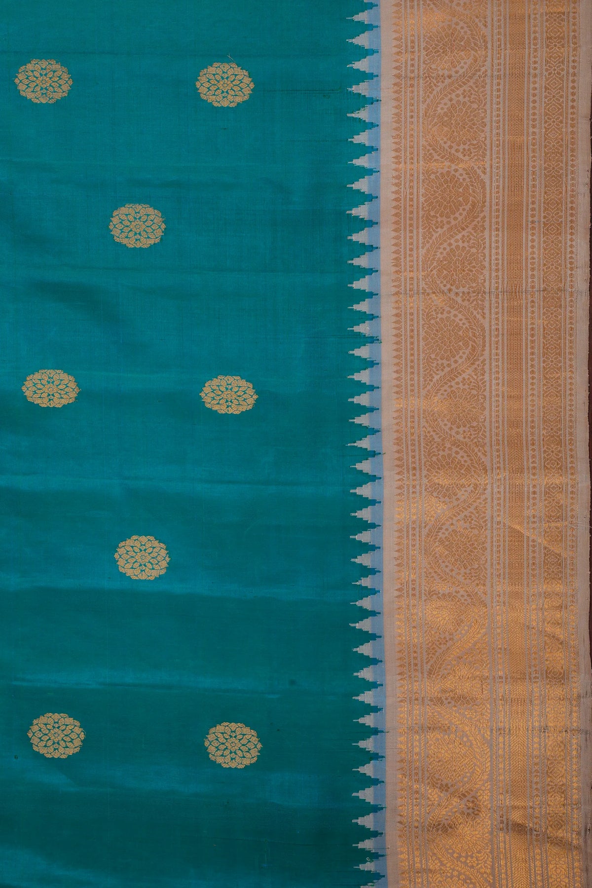Peacock Blue Handloom Pure Silk Gadwal Saree with Ganga Jamuna Border