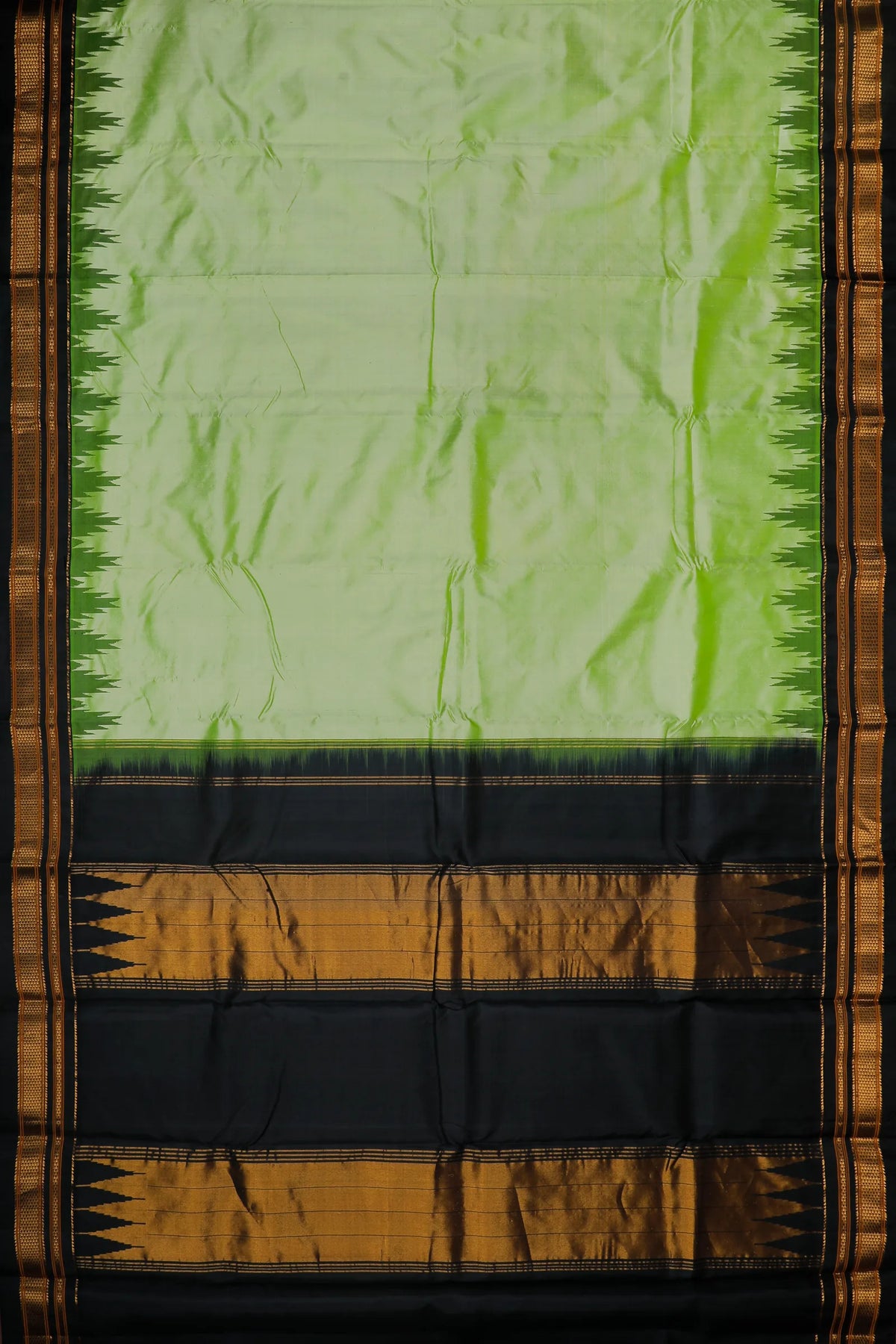 Parrot Green Handloom Pure Silk Ilkal Saree