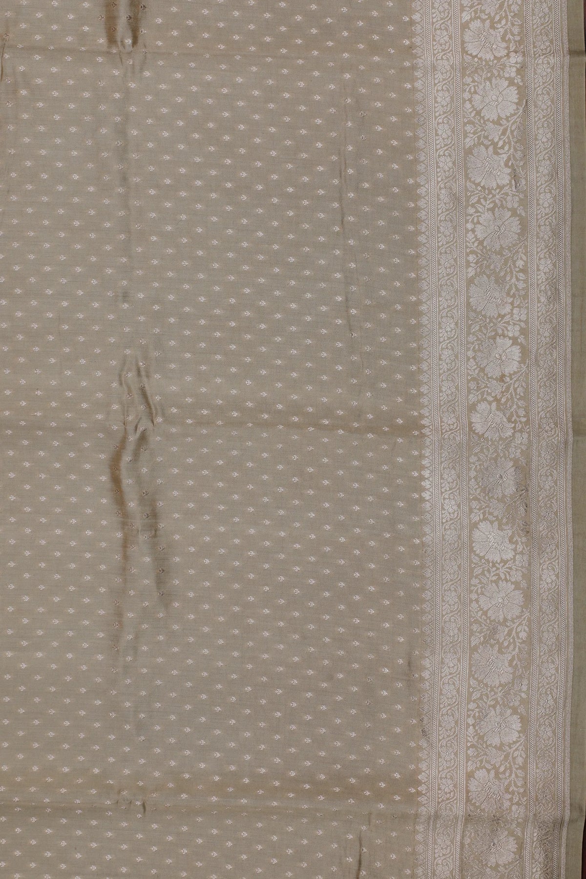 Ivory Powerloom Chinia Benarasi Pure Silk Saree