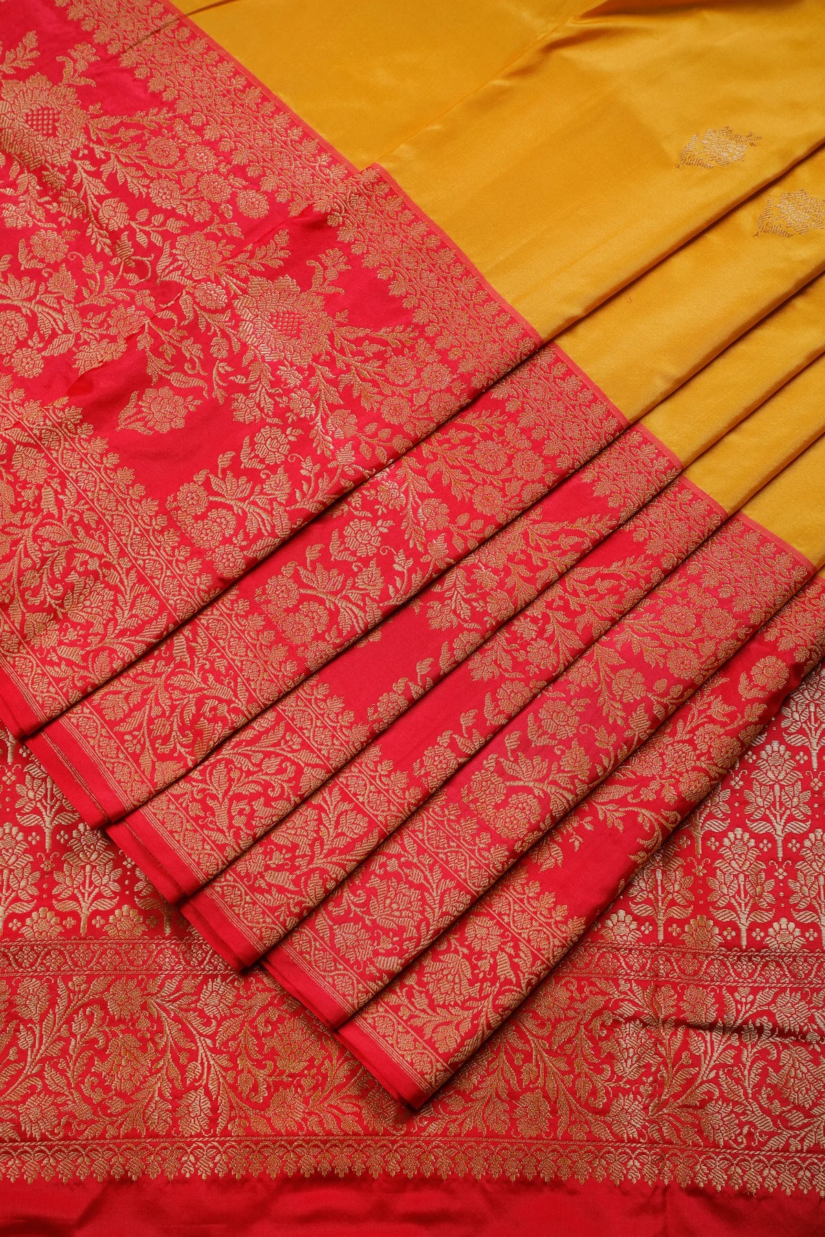 Lemon Yellow Handloom Benarasi Katan Silk Saree with Brocade Blouse