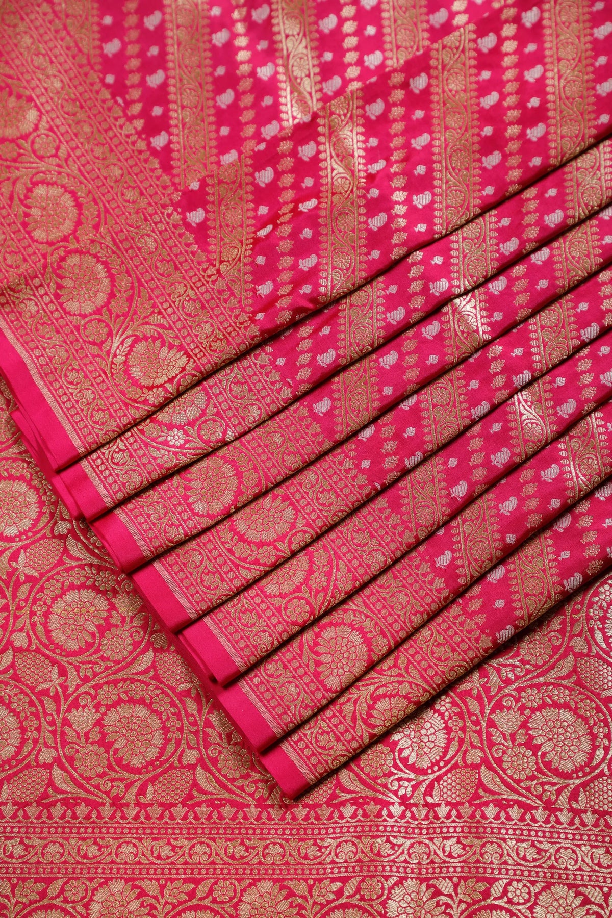 Pink Handloom Benarasi Pure Silk Saree with Lehriya Design