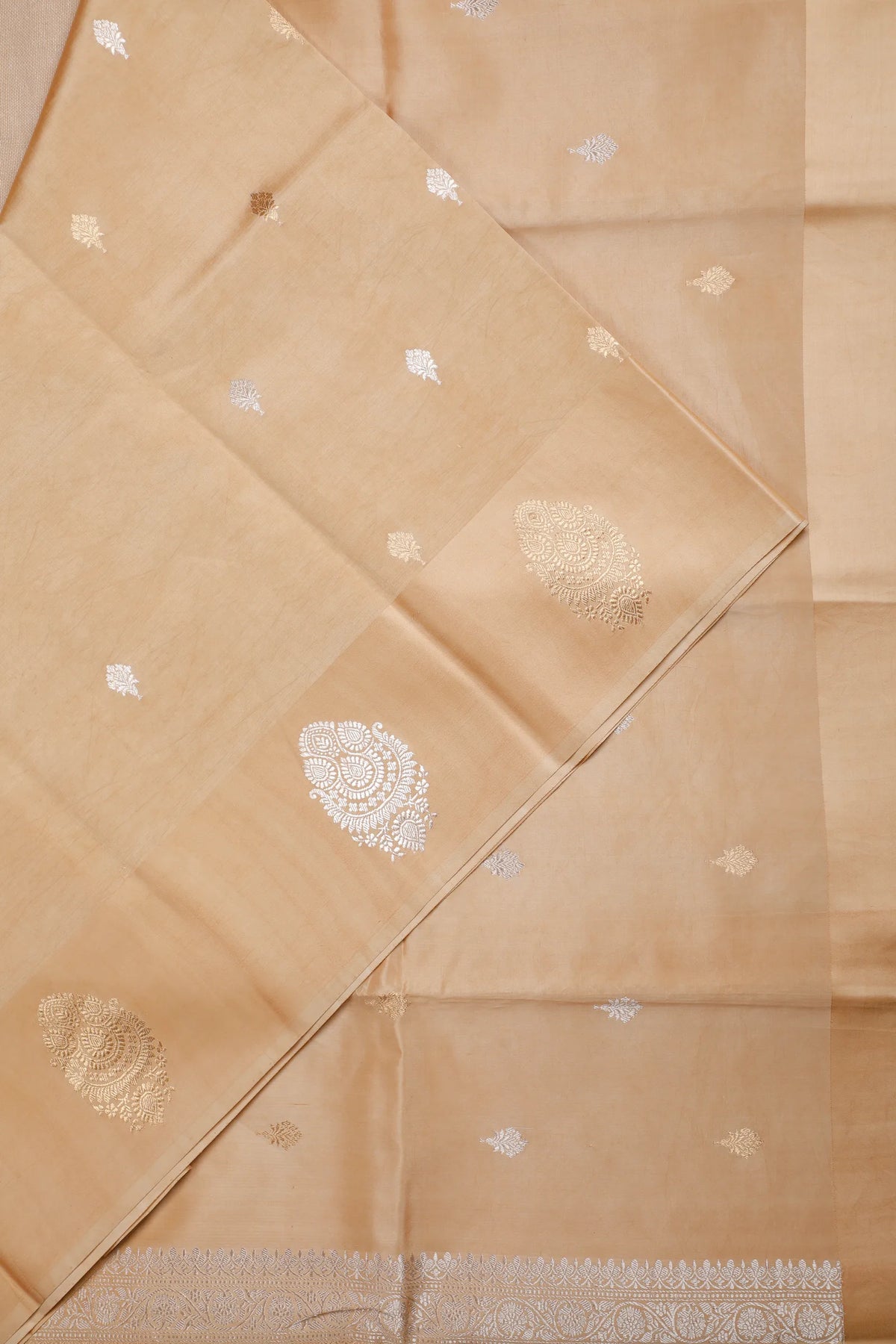 Ivory Pure Silk Handloom Mashru Benarasi Saree