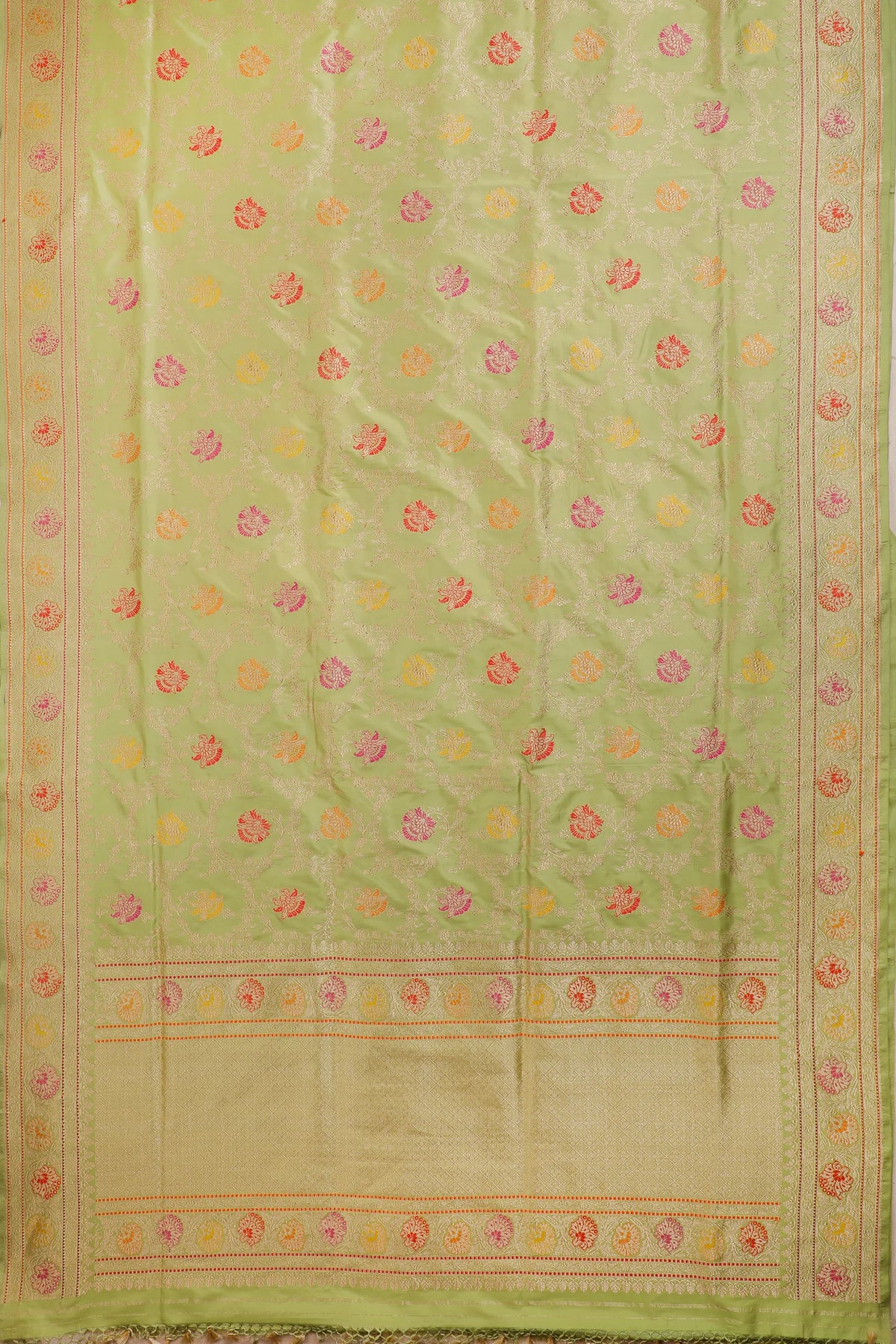 Pista Green Handloom Benarasi Katan Silk Saree - Kadhua Weaving