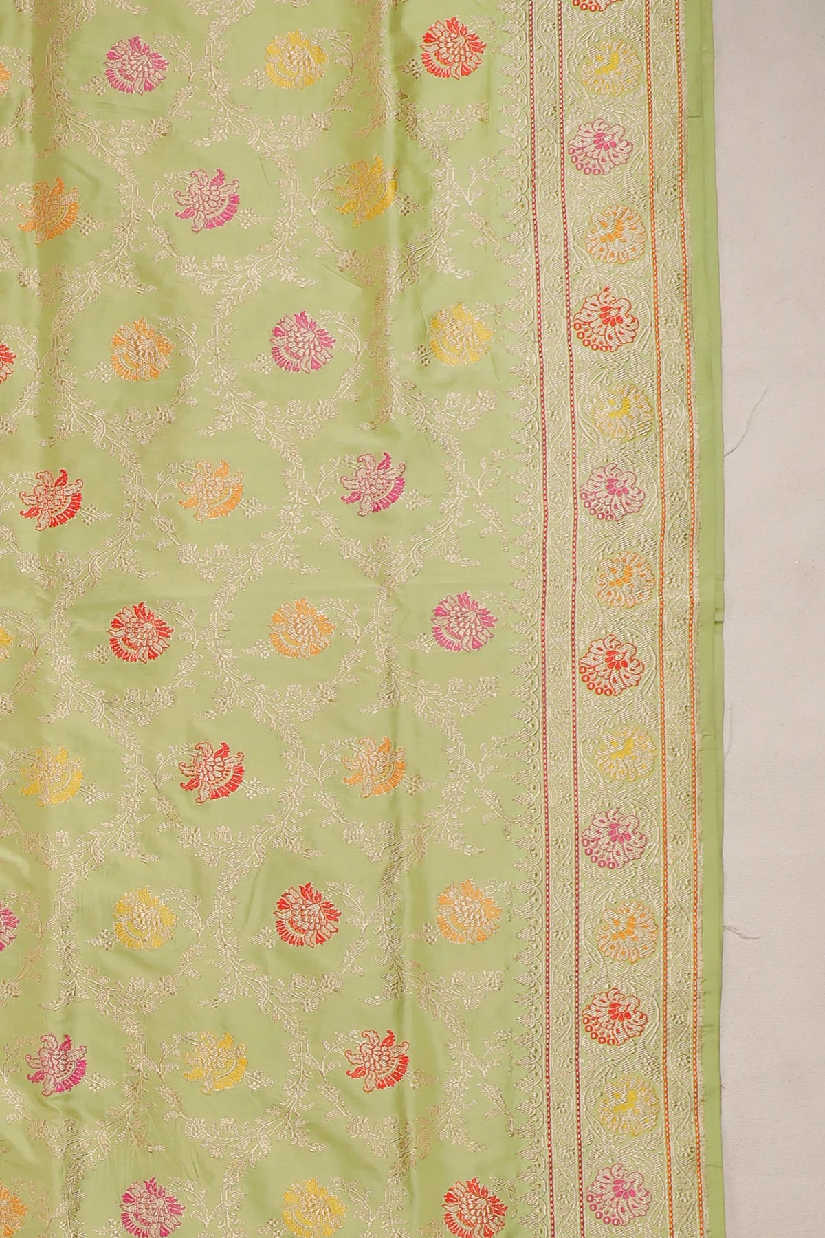 Pista Green Handloom Benarasi Katan Silk Saree - Kadhua Weaving