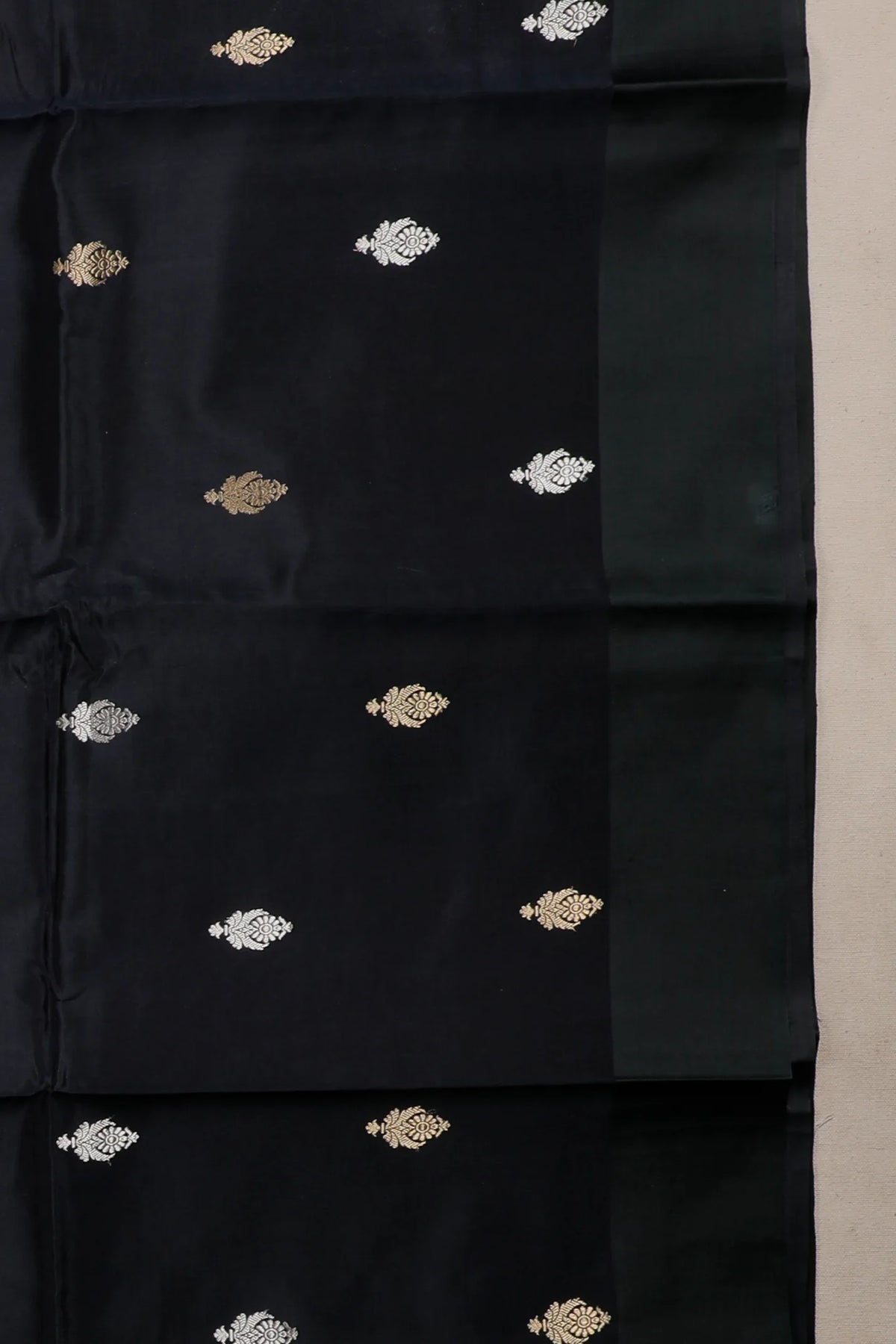 Jet Black Pure Silk Handloom Mashru Benarasi Saree
