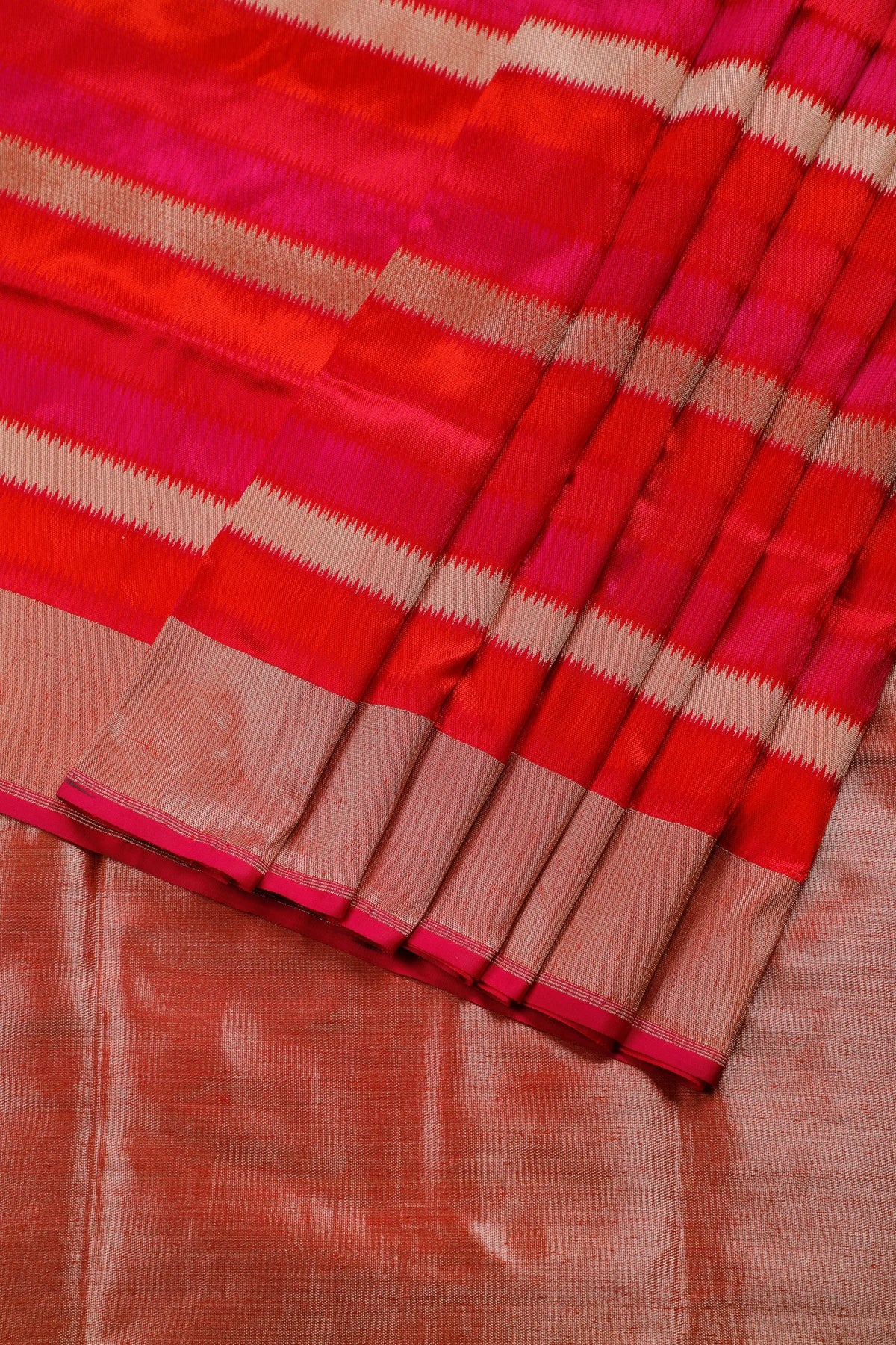 Raani Pink Handloom Benarasi Pure Silk Saree in Kadhua Weave