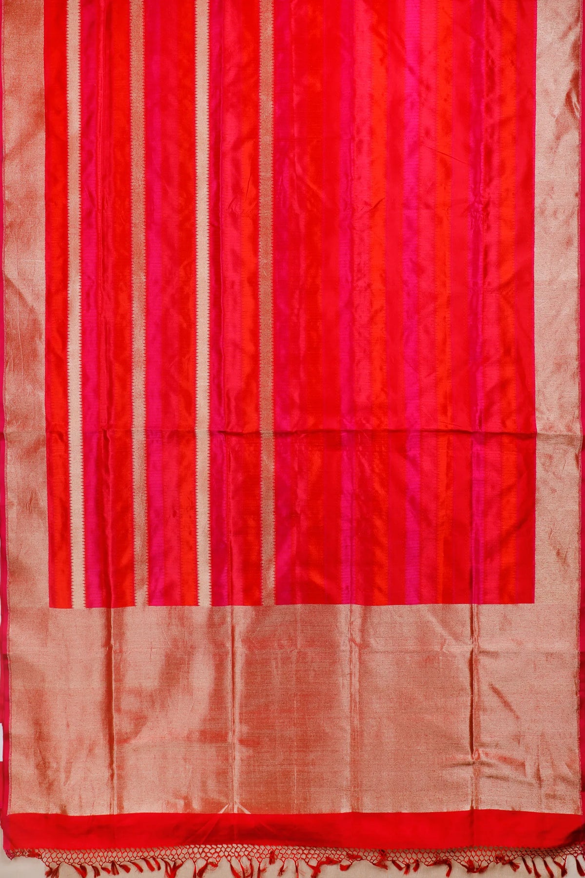 Raani Pink Handloom Benarasi Pure Silk Saree in Kadhua Weave