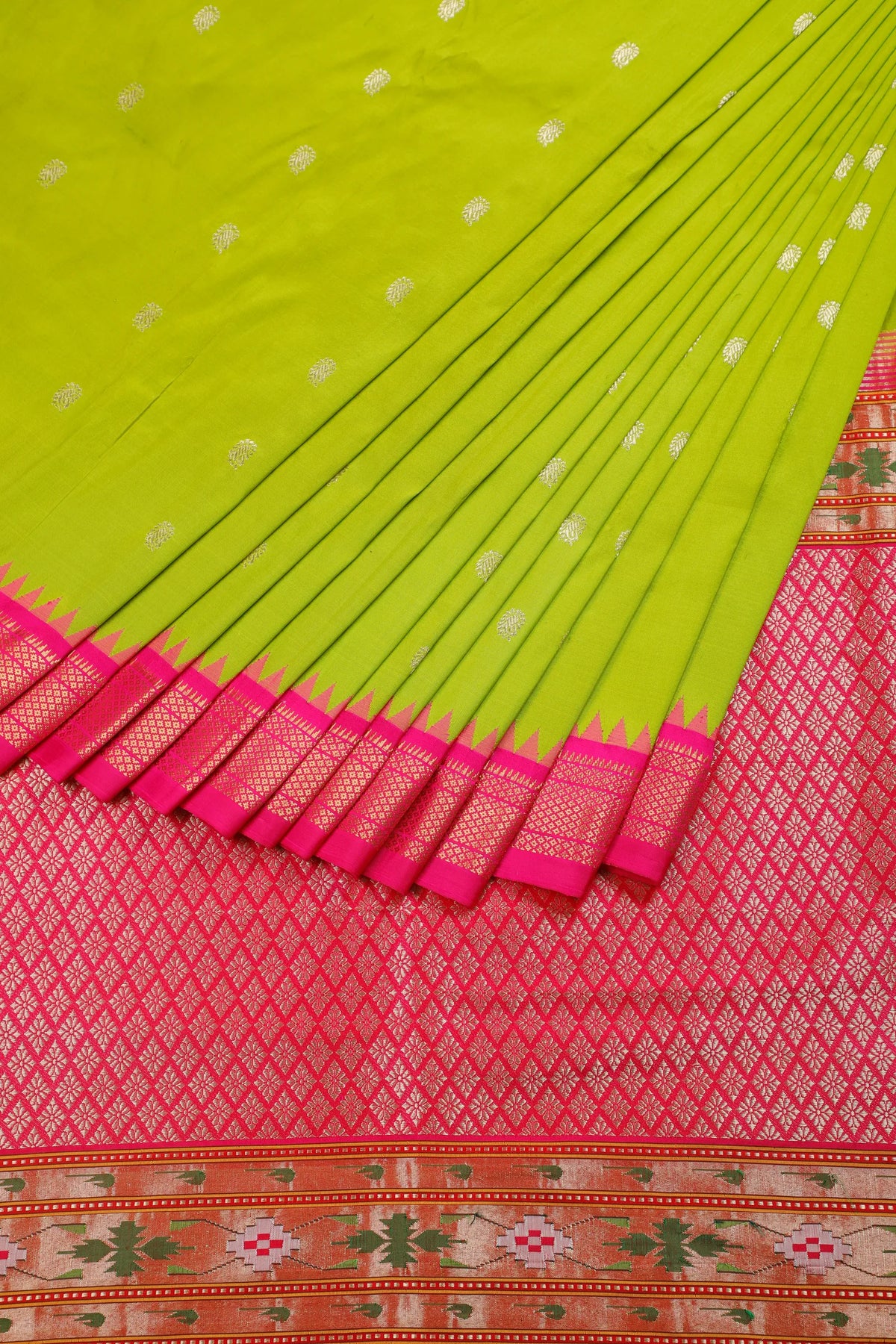 Parrot Green Revival Pure Silk Handloom Paithani with Kadiyal Weave