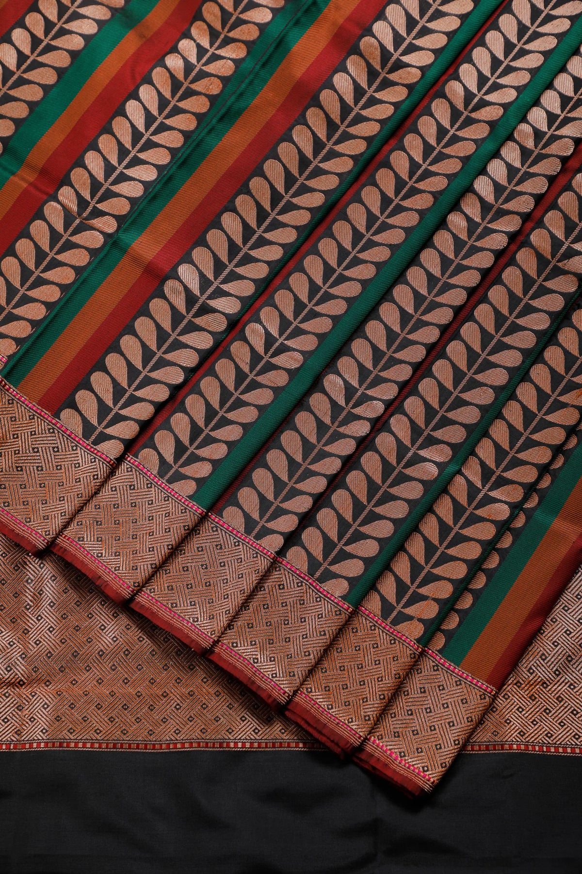 Black Handloom Benarasi Pure Silk Saree in Kadhua Weave with Leaf Motifs