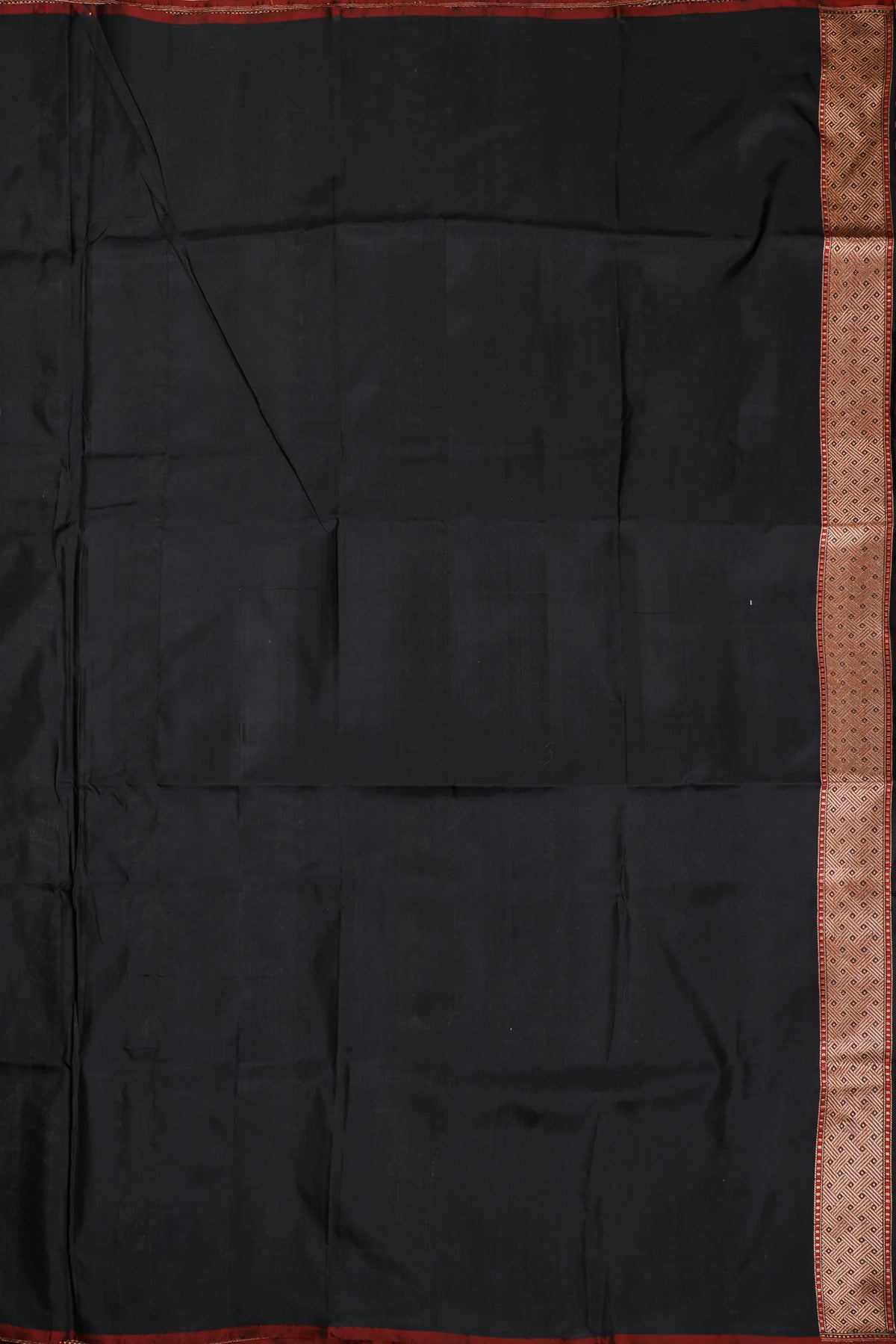 Black Handloom Benarasi Pure Silk Saree in Kadhua Weave with Leaf Motifs