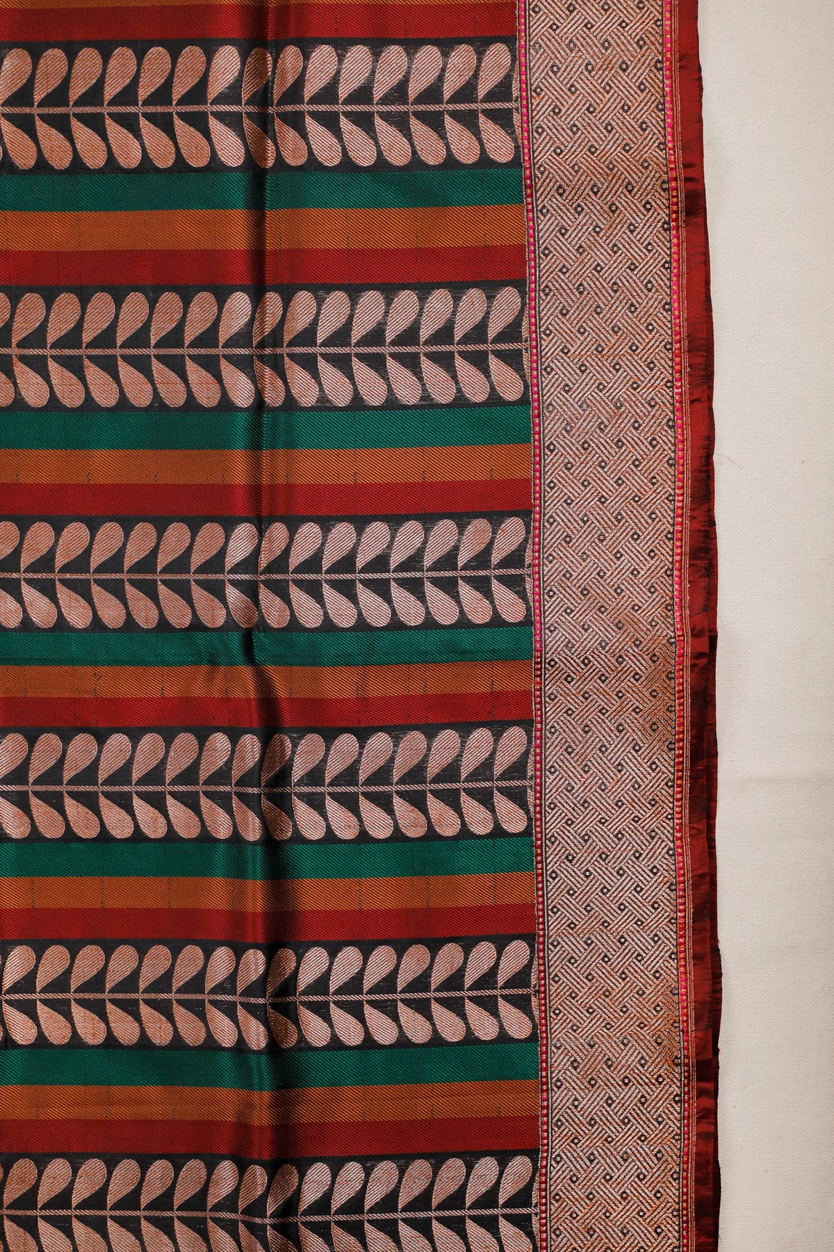 Black Handloom Benarasi Pure Silk Saree in Kadhua Weave with Leaf Motifs