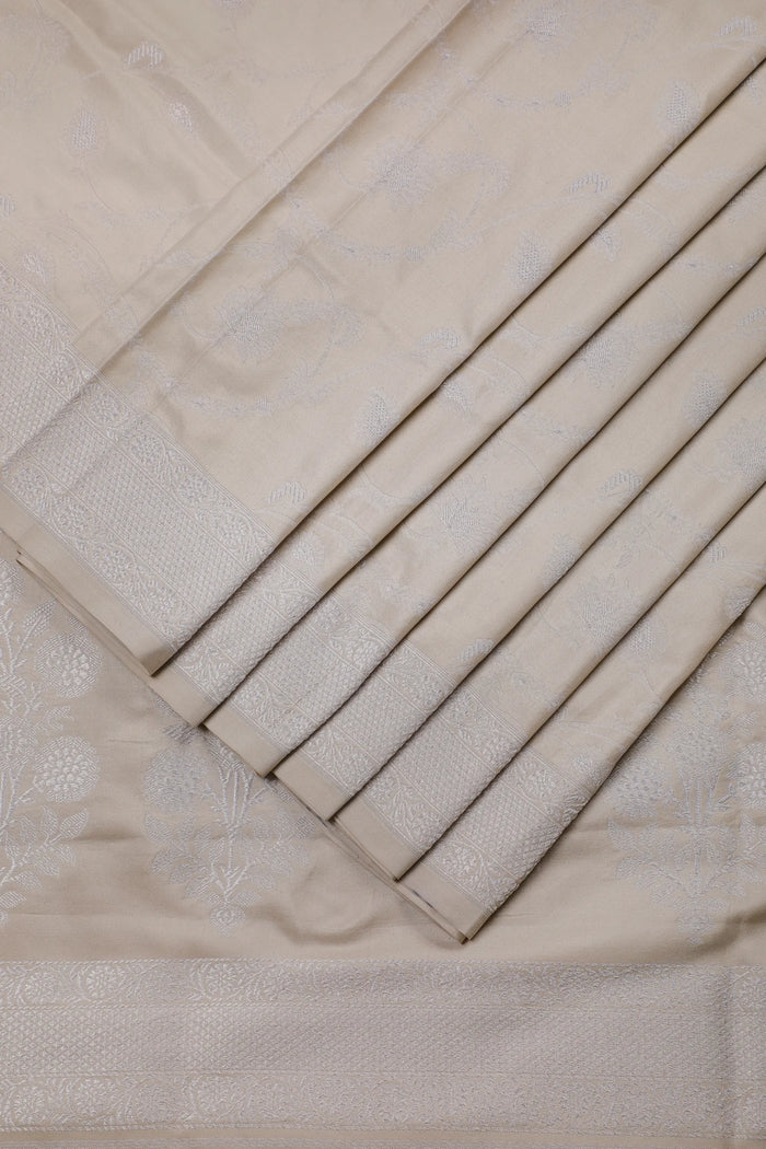 White Handloom Benarasi Katan Silk Saree - detail 1