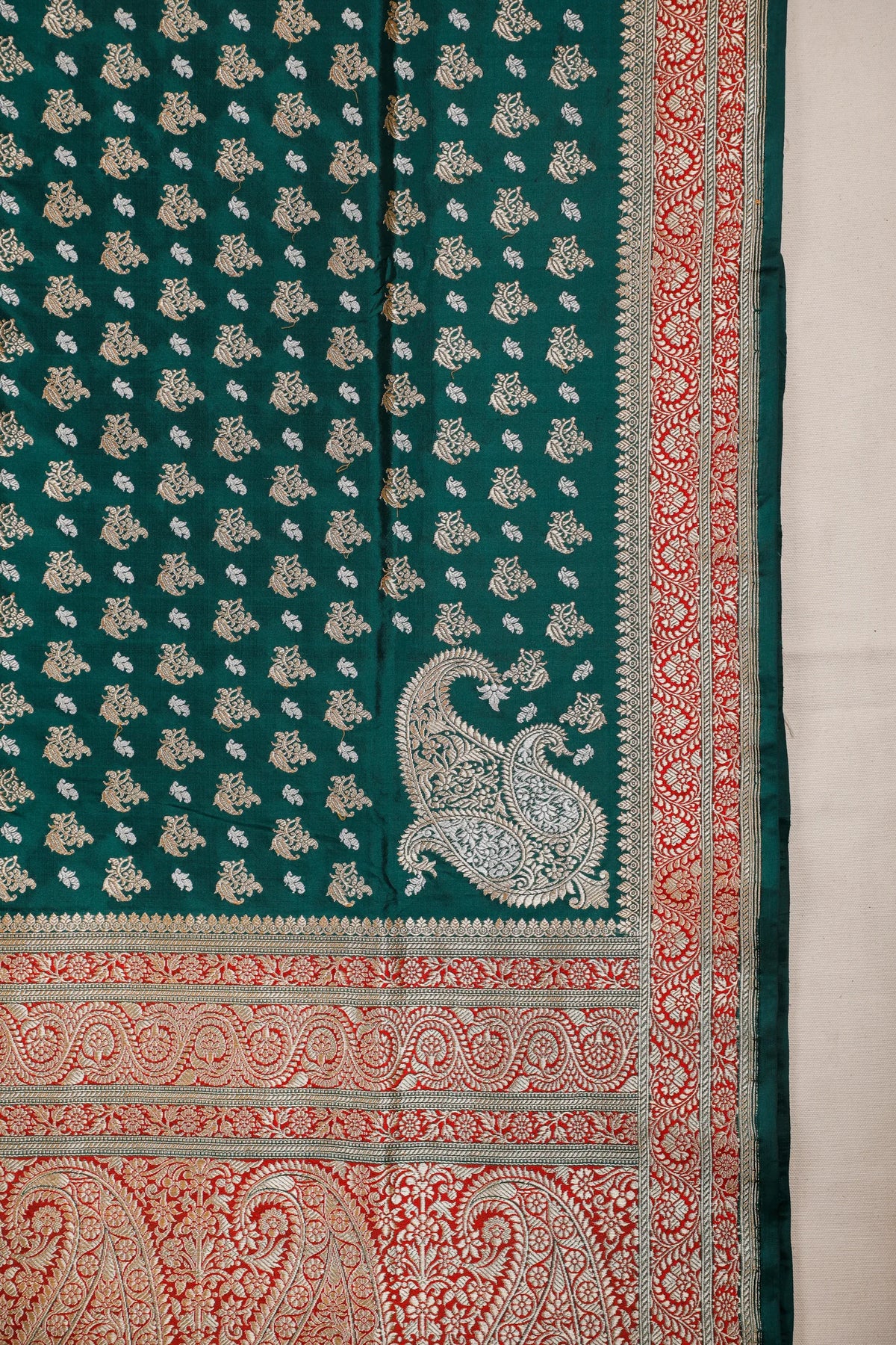 Bottle Green Handloom Real Zari Pure Silk Benarasi Saree