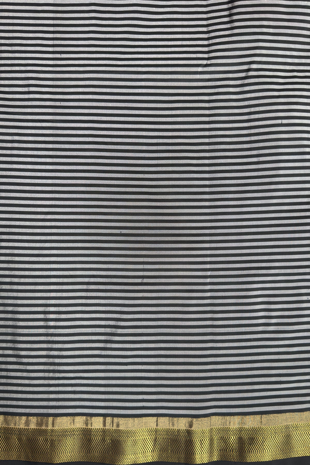 Black and white Striped Vintage Asawali Handloom Paithani