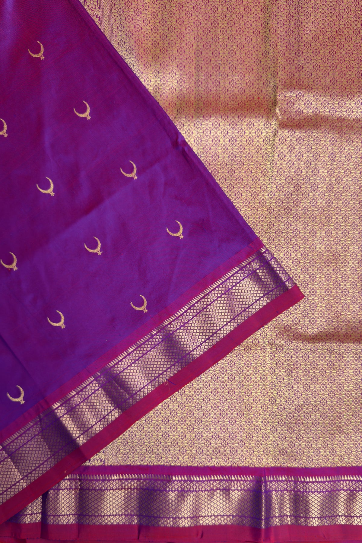 Vintage Pure Silk Handloom Paithani Chandrakala
