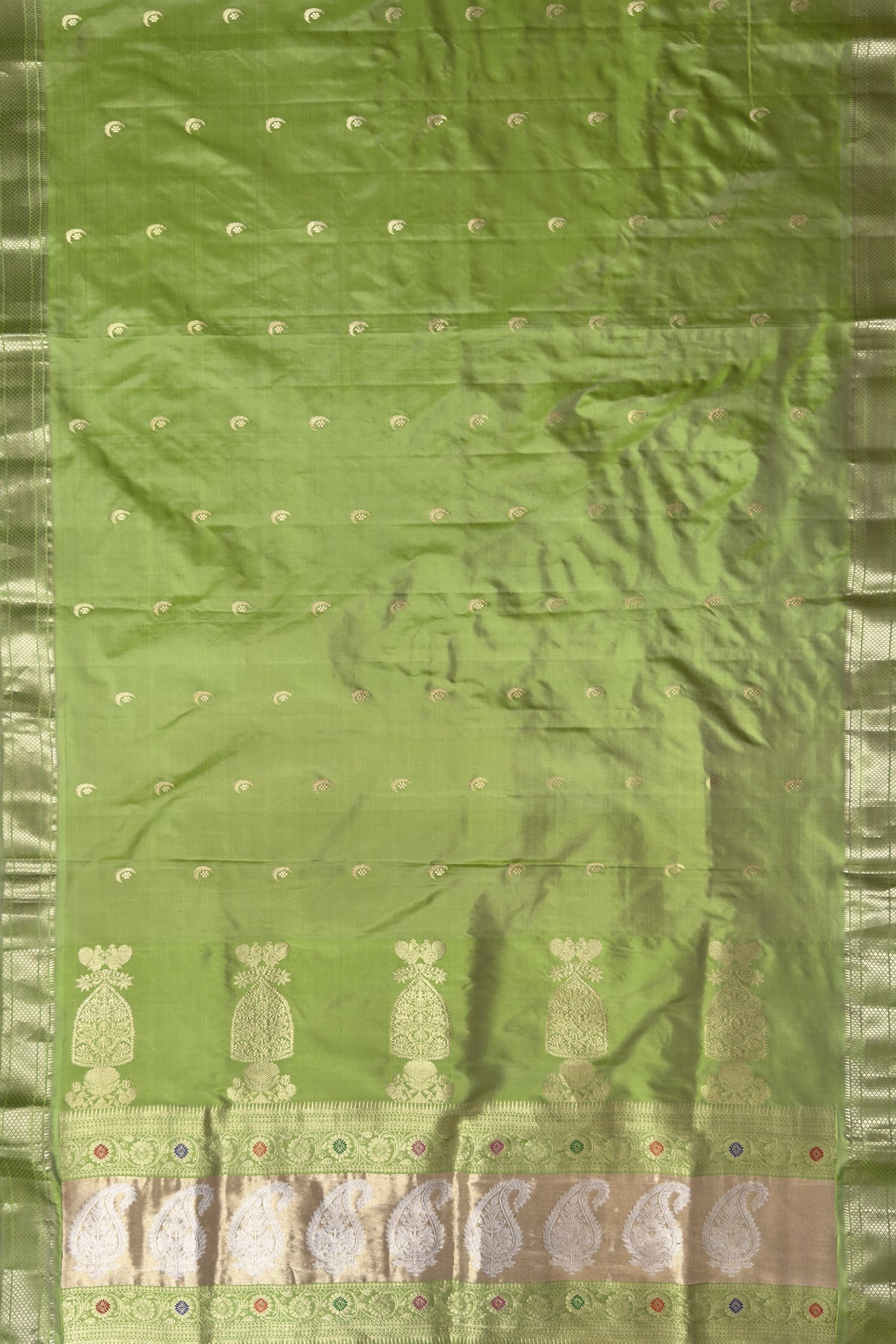 Pista Green Vintage Pure Silk Handloom Paithani Chandrakala