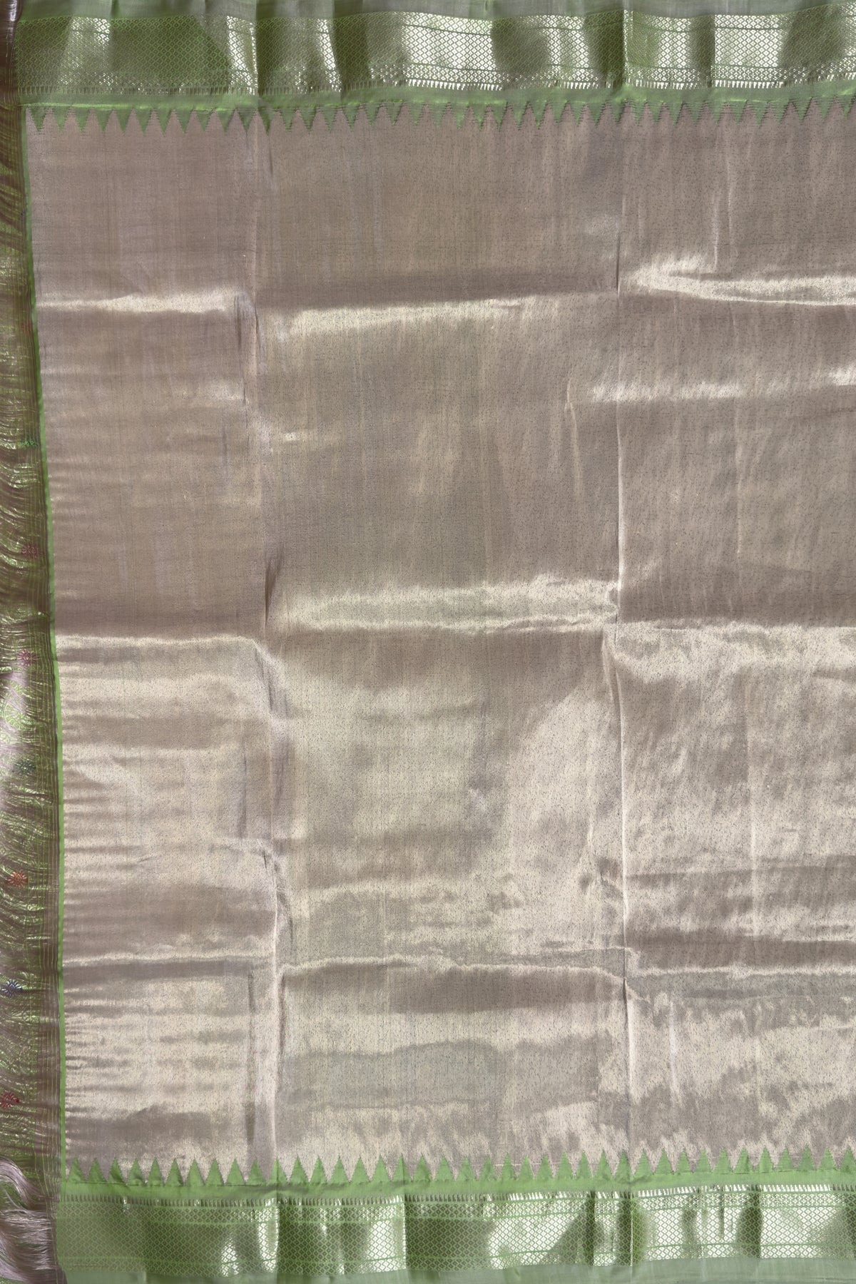 Pista Green Vintage Pure Silk Handloom Paithani Chandrakala