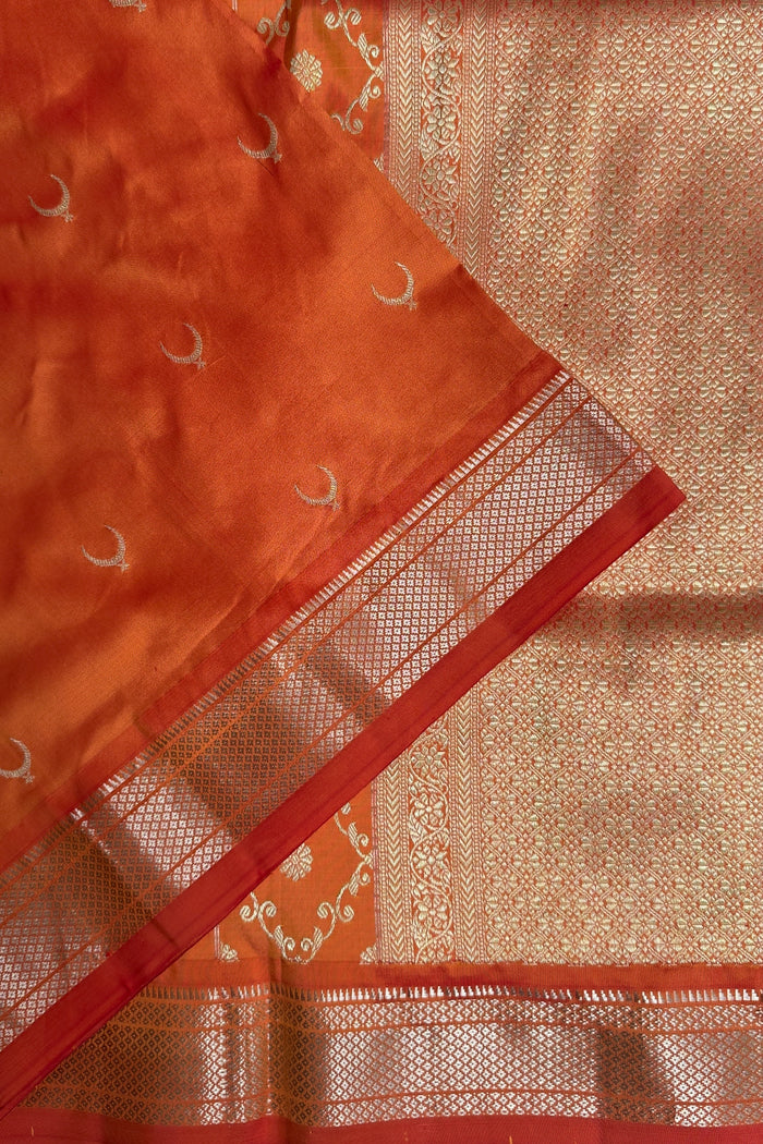 Orange Vintage Pure Silk Handloom Paithani Chandrakala