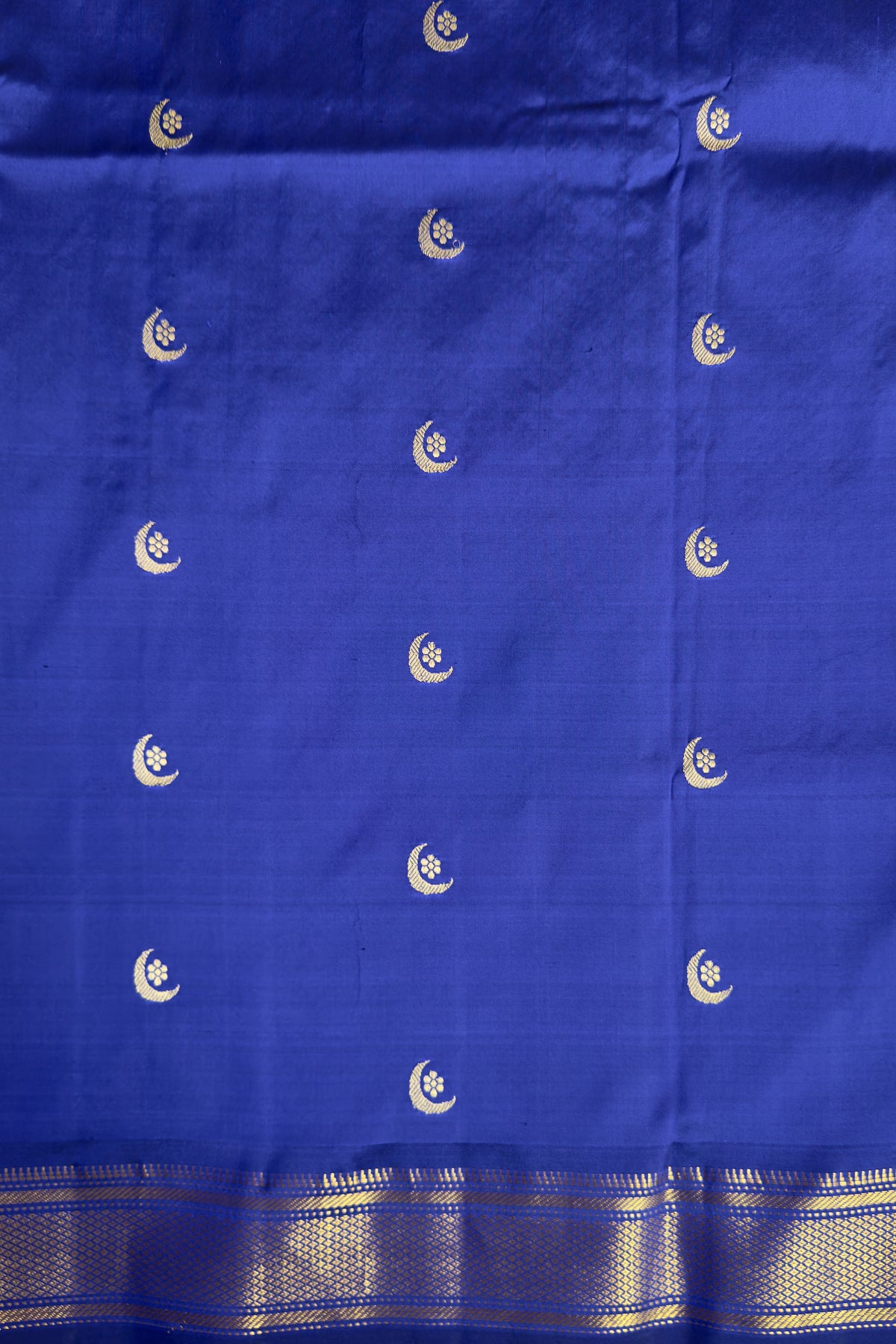 Navy Blue Vintage Pure Silk Handloom Paithani Chandrakala