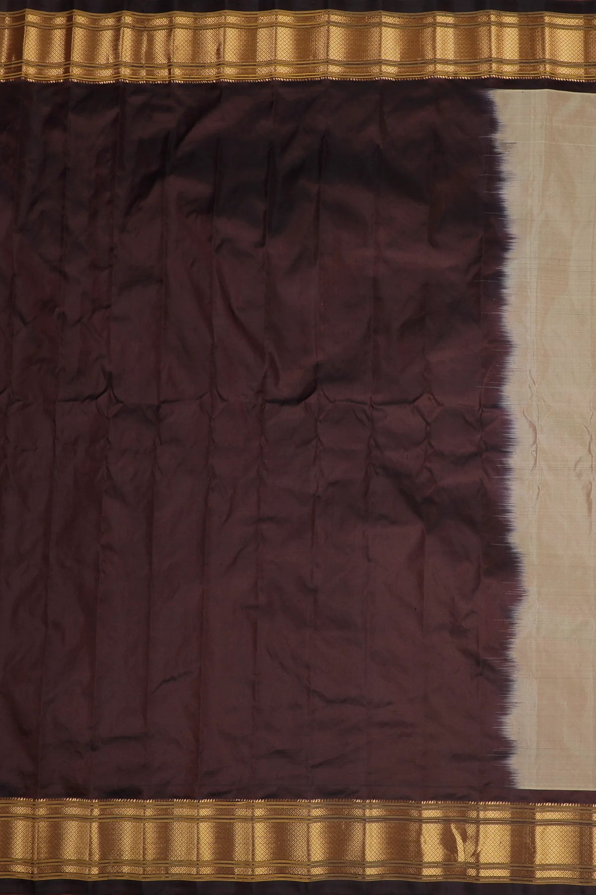 Ivory Handloom Pure Silk Gadwal Saree in Brocade Design