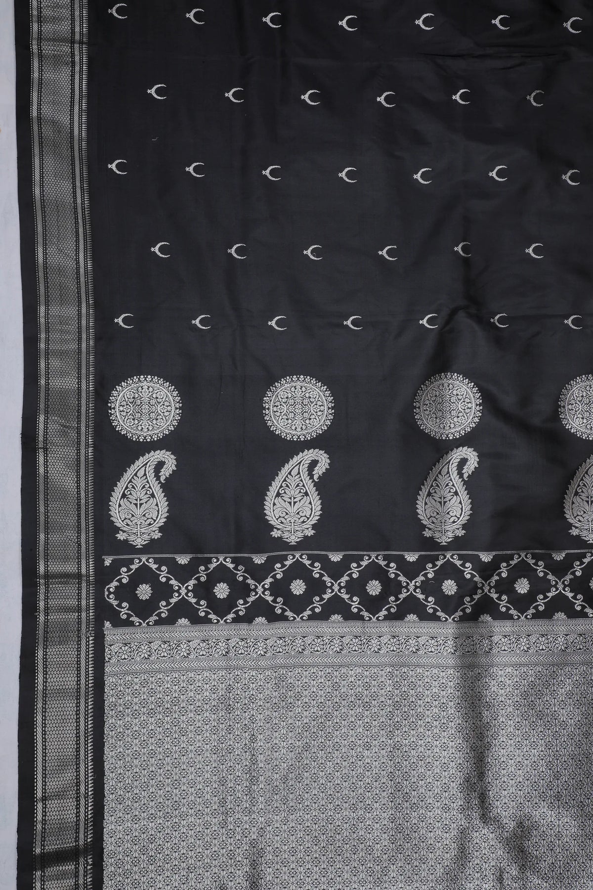 Black Handloom Pure Silk Paithani Saree - Raja Dinkar Kelkar Museum Special